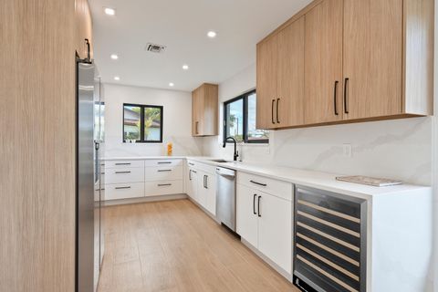 Tiny photo for 1320 S Deerfield Avenue, Deerfield Beach, FL 33441 (MLS # R11164906)