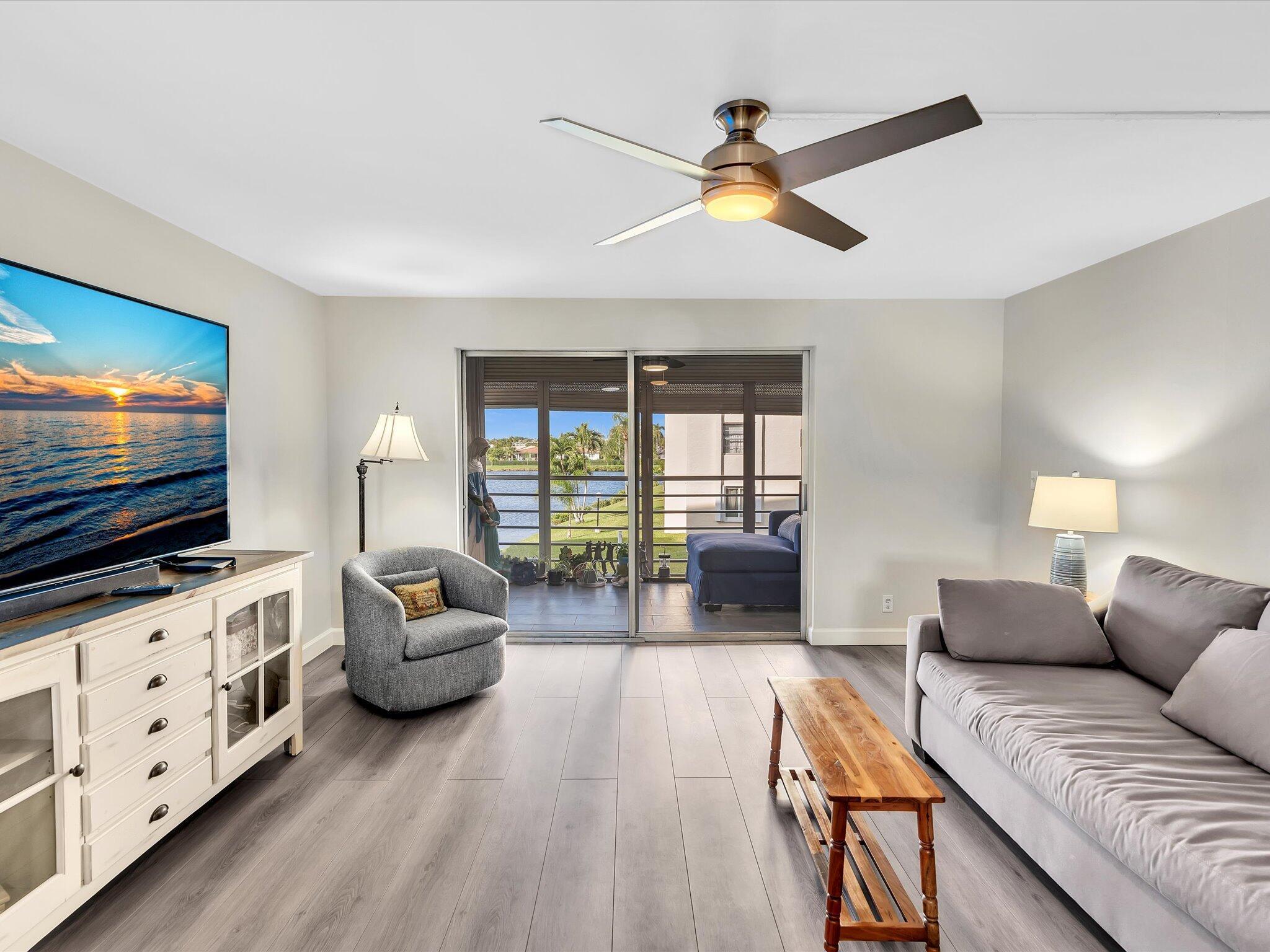 MEADOWBROOK LAKES VIEW CO - Residential