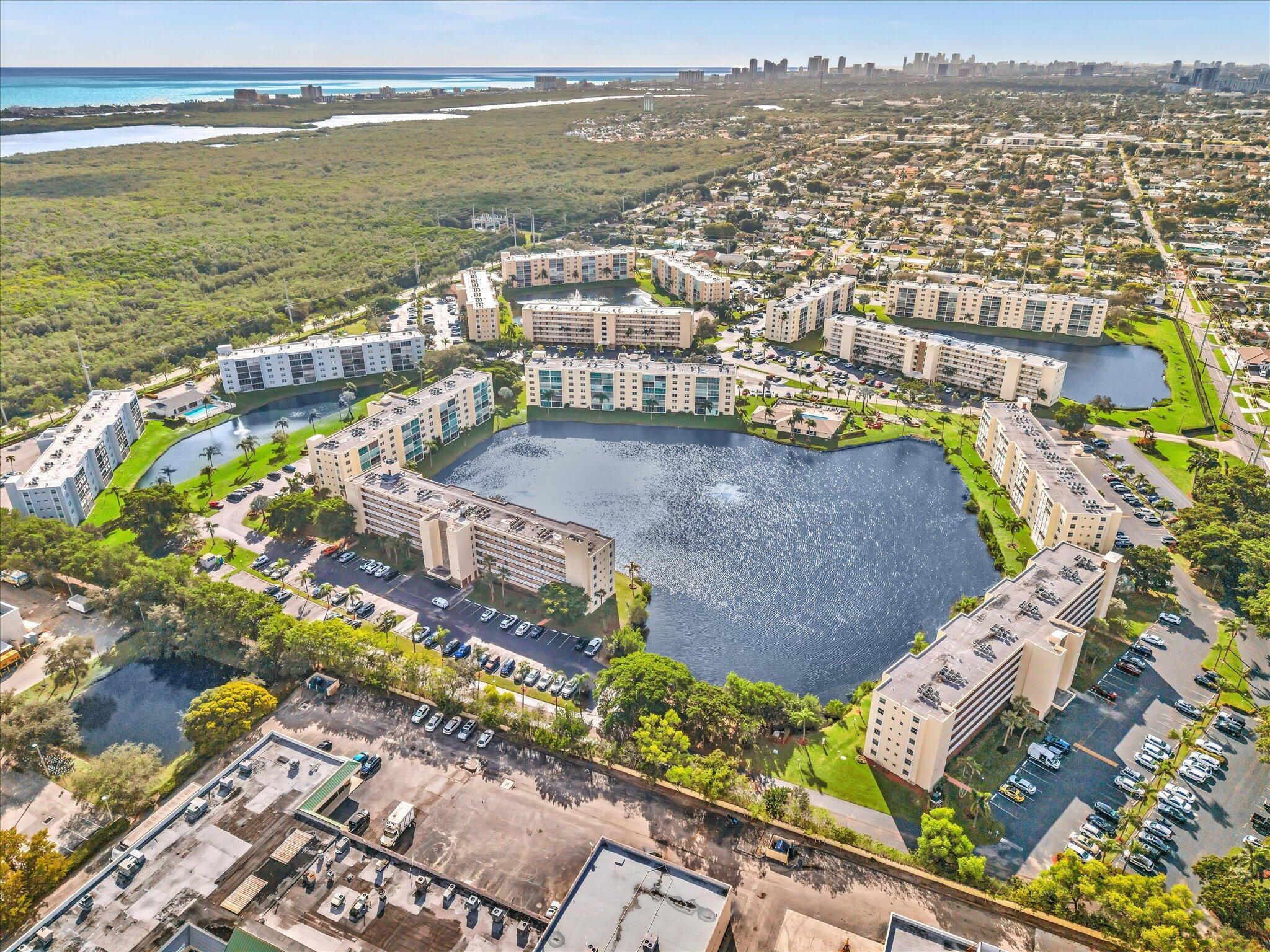 MEADOWBROOK LAKES VIEW CO - Residential