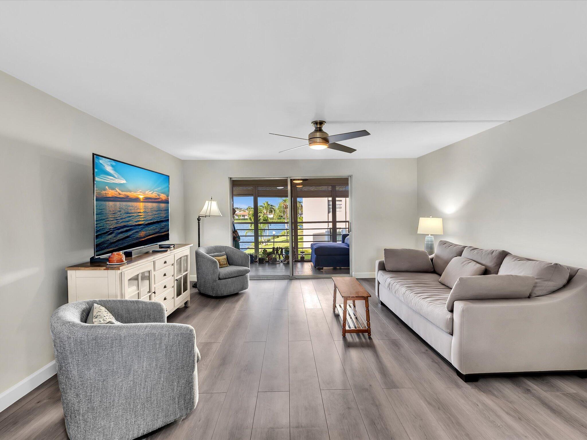 MEADOWBROOK LAKES VIEW CO - Residential