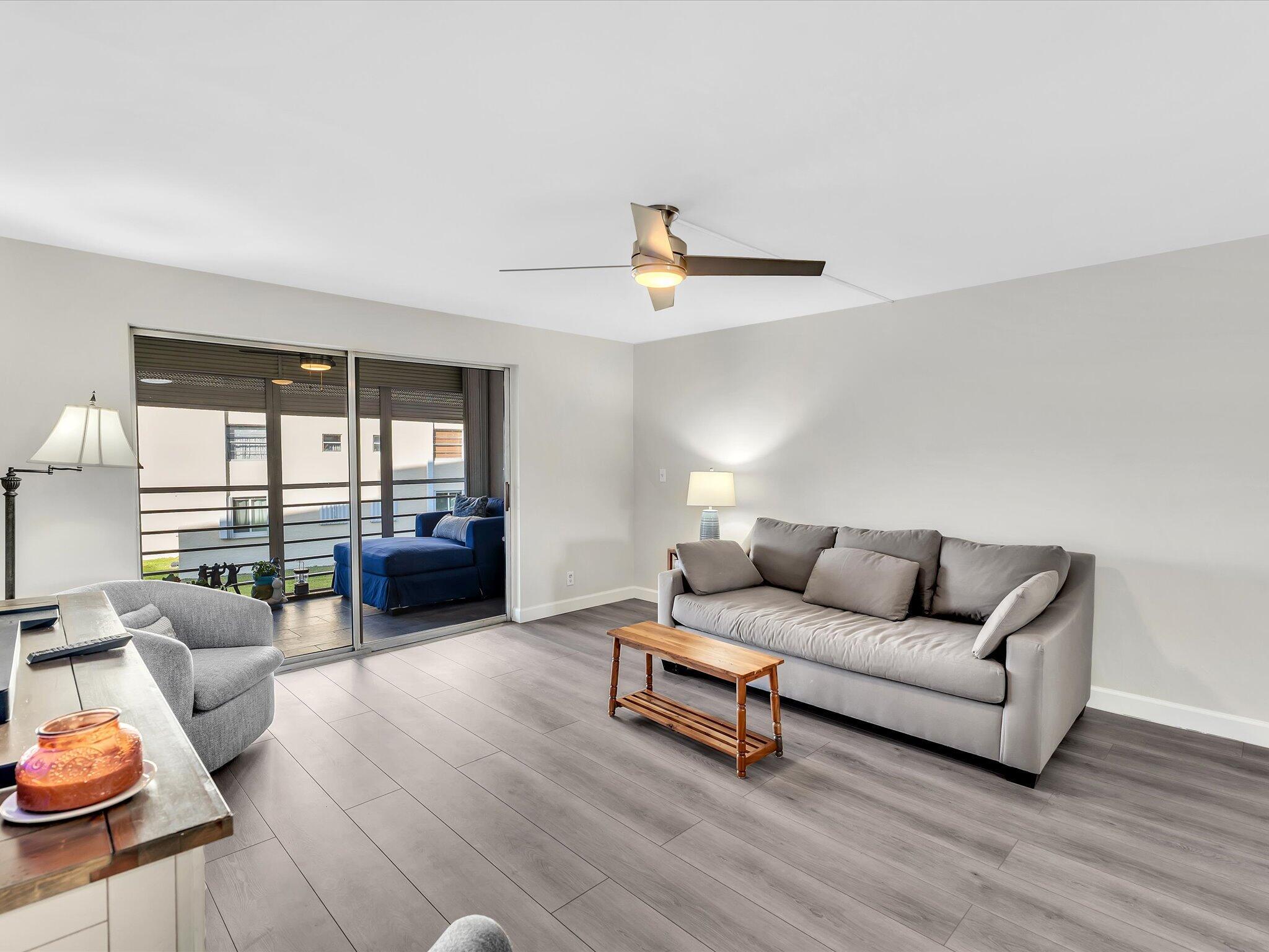 MEADOWBROOK LAKES VIEW CO - Residential