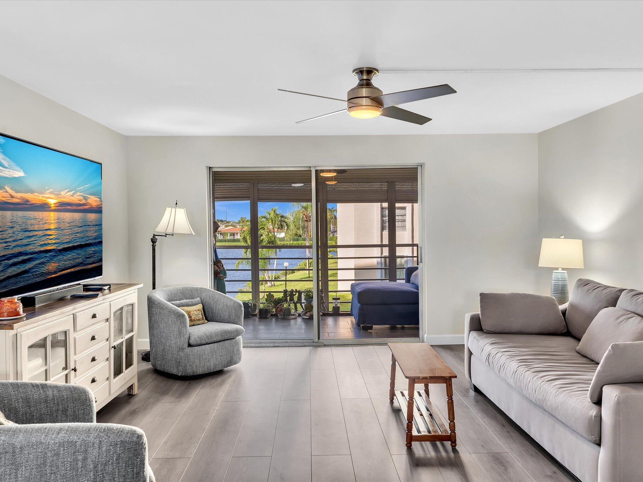 MEADOWBROOK LAKES VIEW CO - Residential