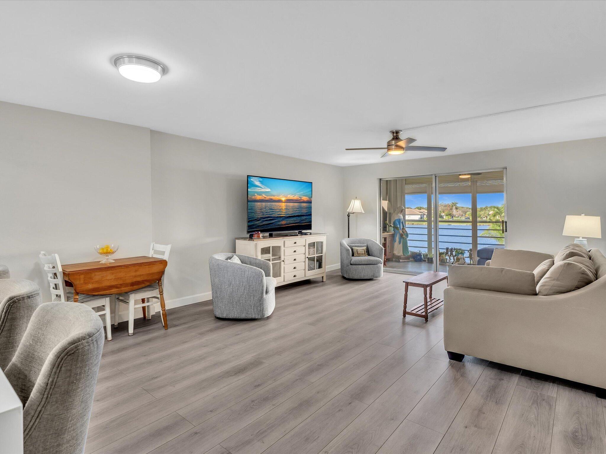 MEADOWBROOK LAKES VIEW CO - Residential