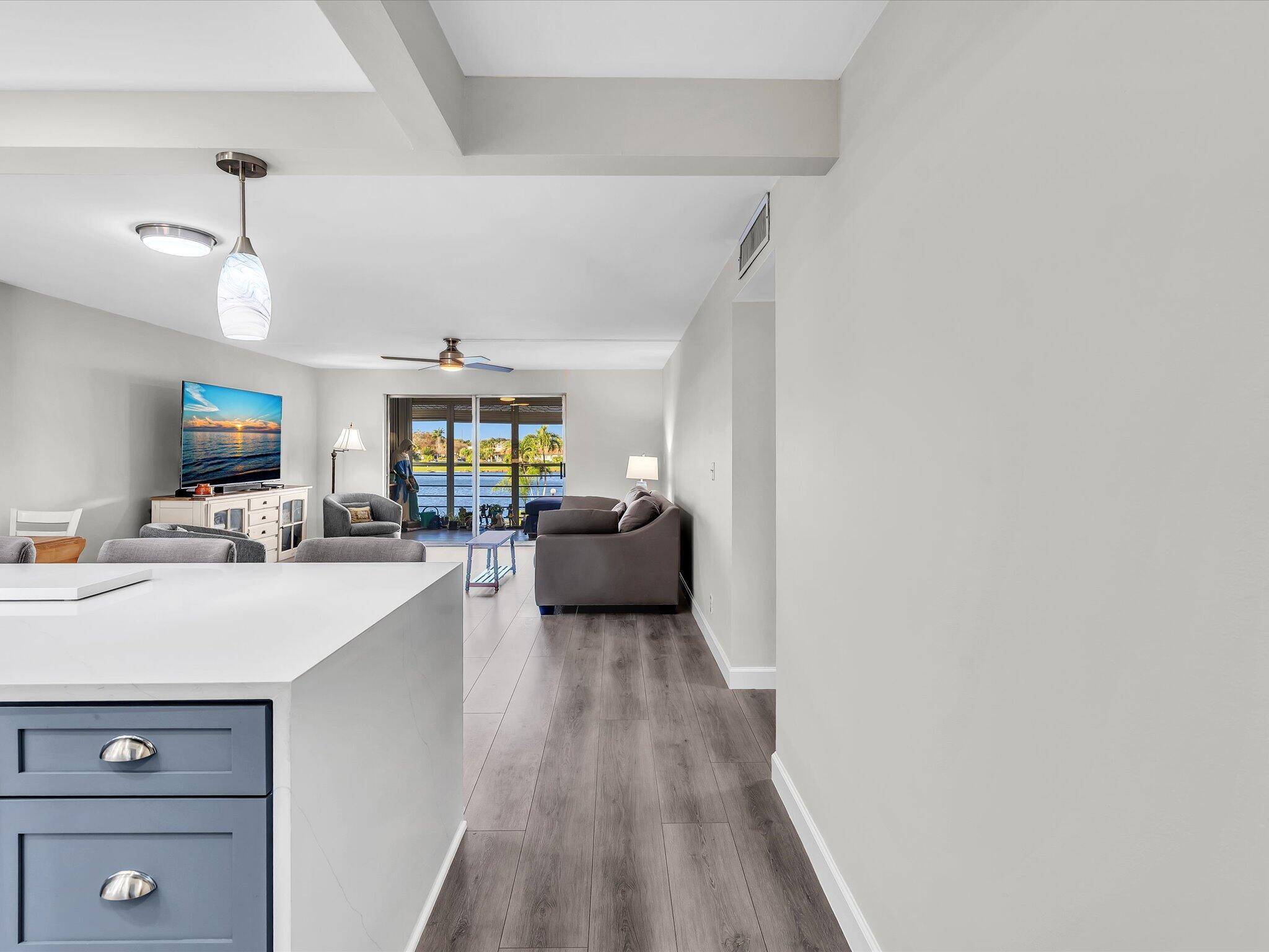 MEADOWBROOK LAKES VIEW CO - Residential