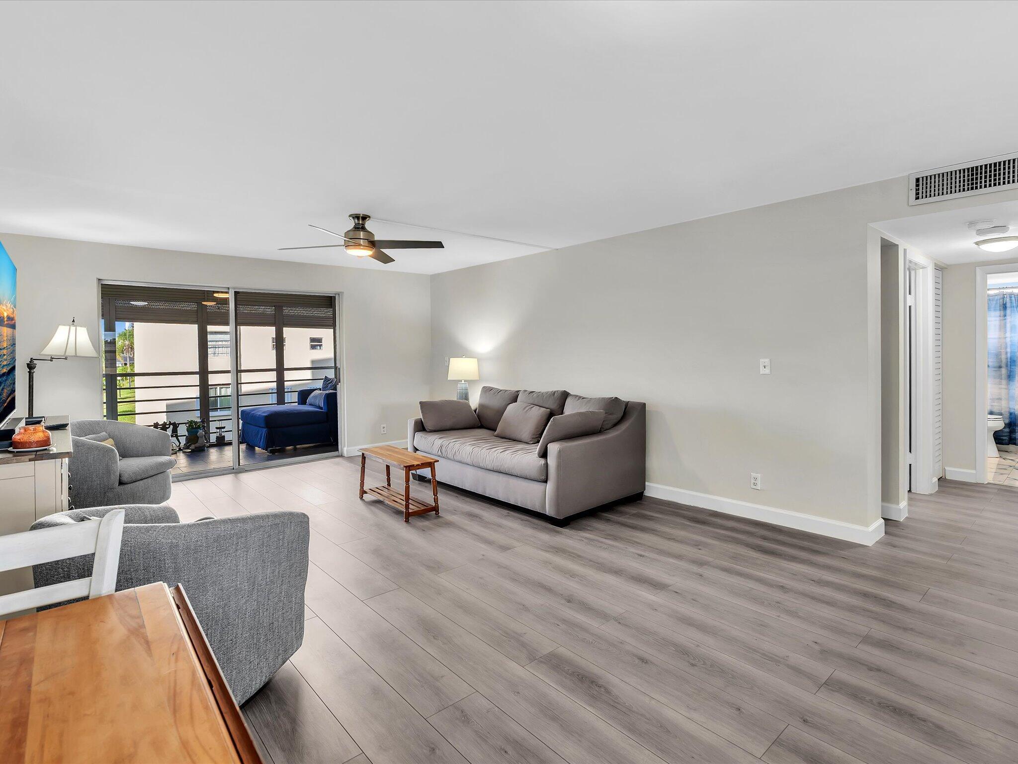 MEADOWBROOK LAKES VIEW CO - Residential