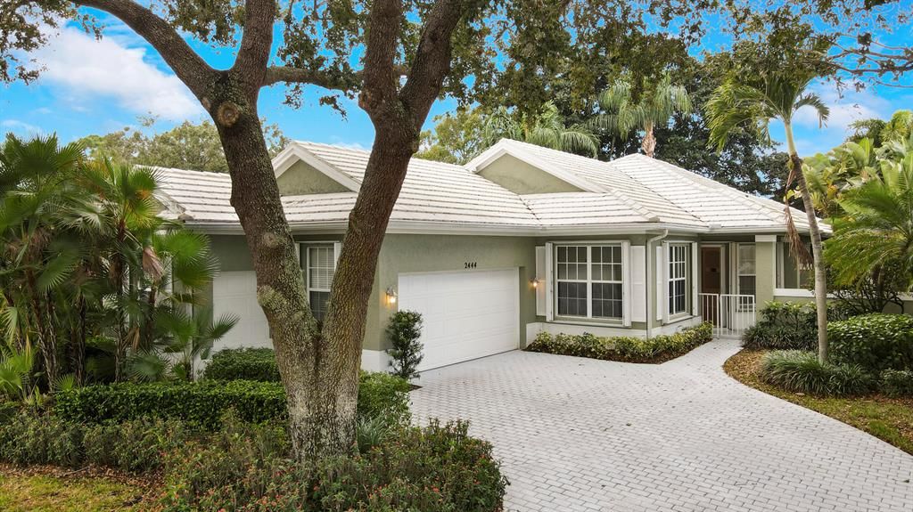 Photo of 2444 SW Brookwood Lane, Palm City, FL 34990 (MLS # R10769911)