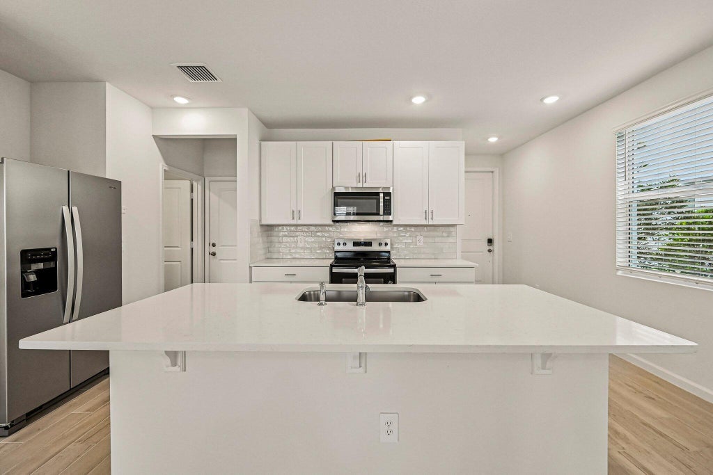Photo of 642 SALISBURY Circle, Fort Pierce, FL 34982 (MLS # B26085658)
