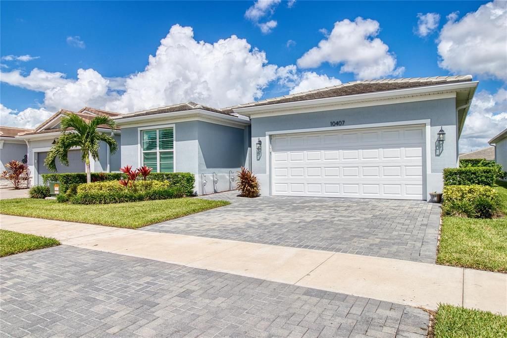 Photo of 10407 SW Aquila Way, Port Saint Lucie, FL 34987 (MLS # B26009668)