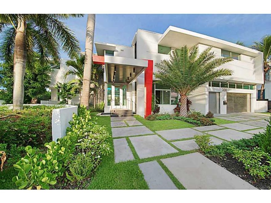 BRAND NEW YACHTER'S PARADISE! Custom designed modern luxury residence w/160'+/- of water frontage on a wide canal & turning basin, dock up to 100' yacht. Grand foyer, ground floor VIP Suite, top-of-the-line gourmet kitchen, gas fireplaces, elevator w/maho gany interior, integrated lighting & sound systems, pyramid skylight, tinted impact windows, 4 energy efficient A/C systems, alarm w/wiring on all windows & doors-3 keypads. pool bar w/fireplace, dockside water & power. Fabulous Las Olas Isles location.