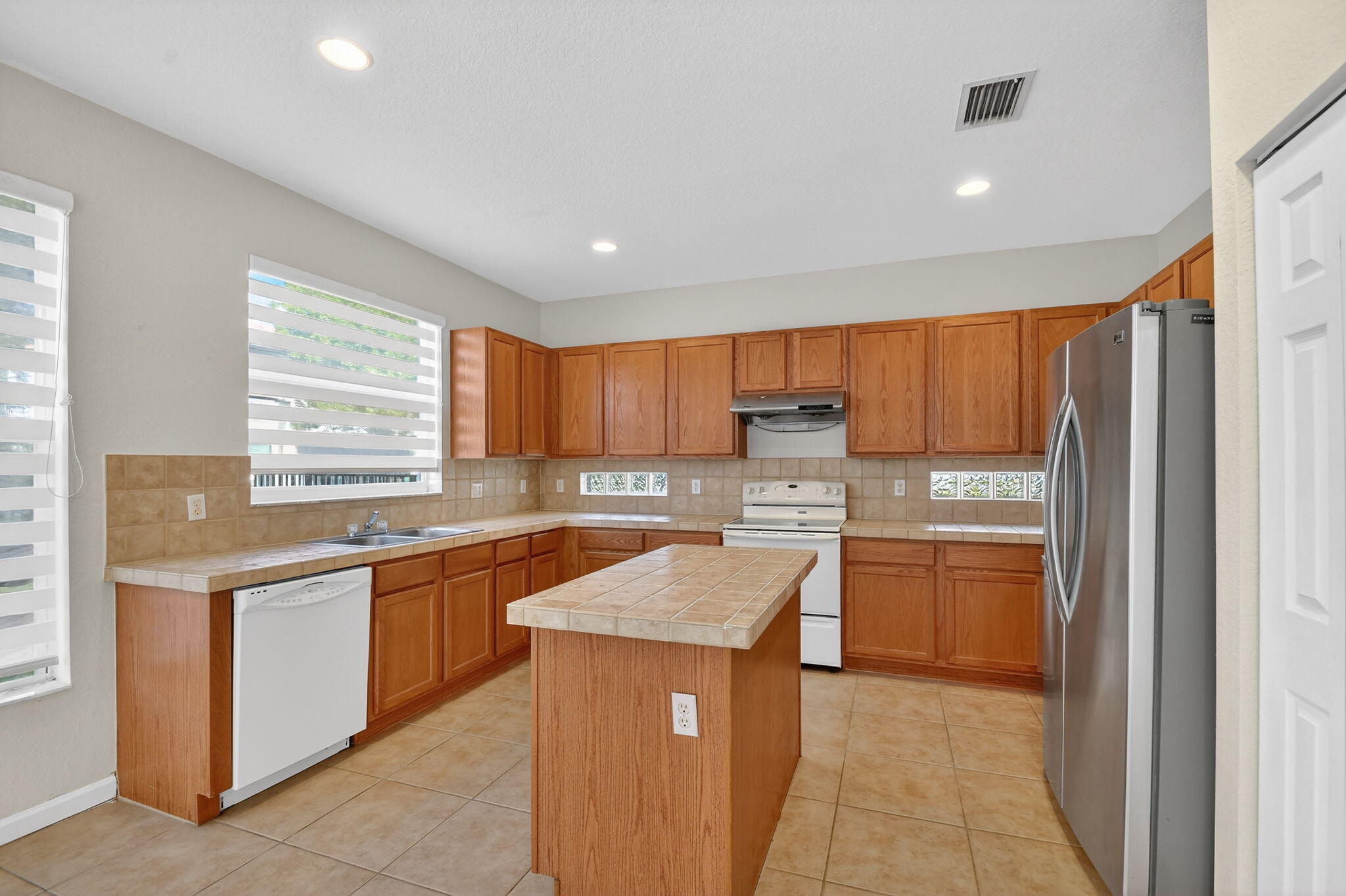 THOUSAND OAKS - Residential