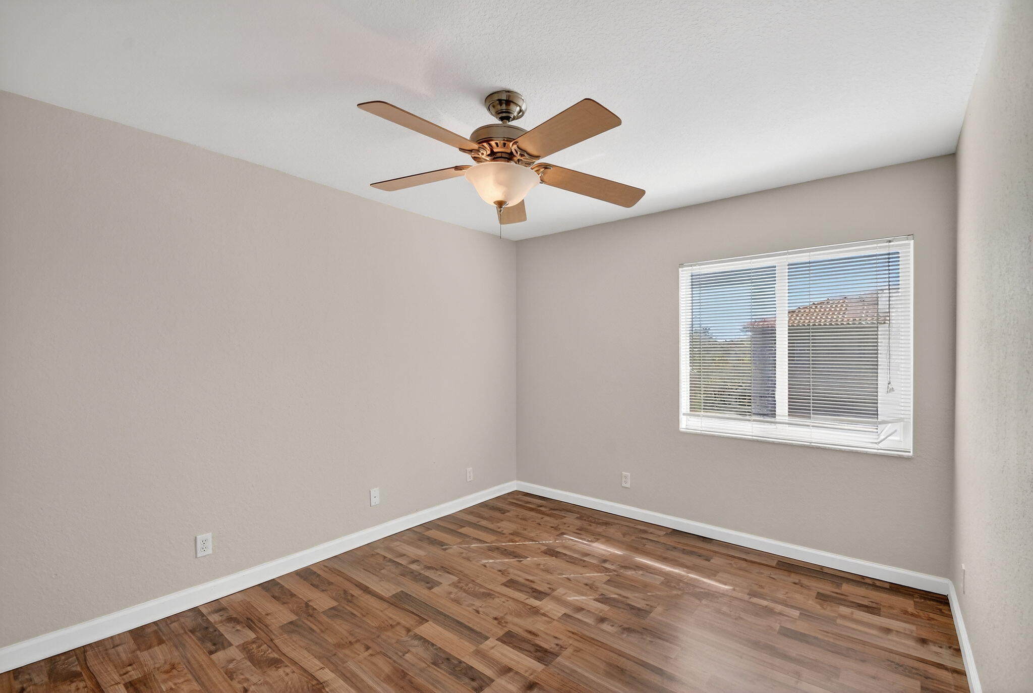 THOUSAND OAKS - Residential