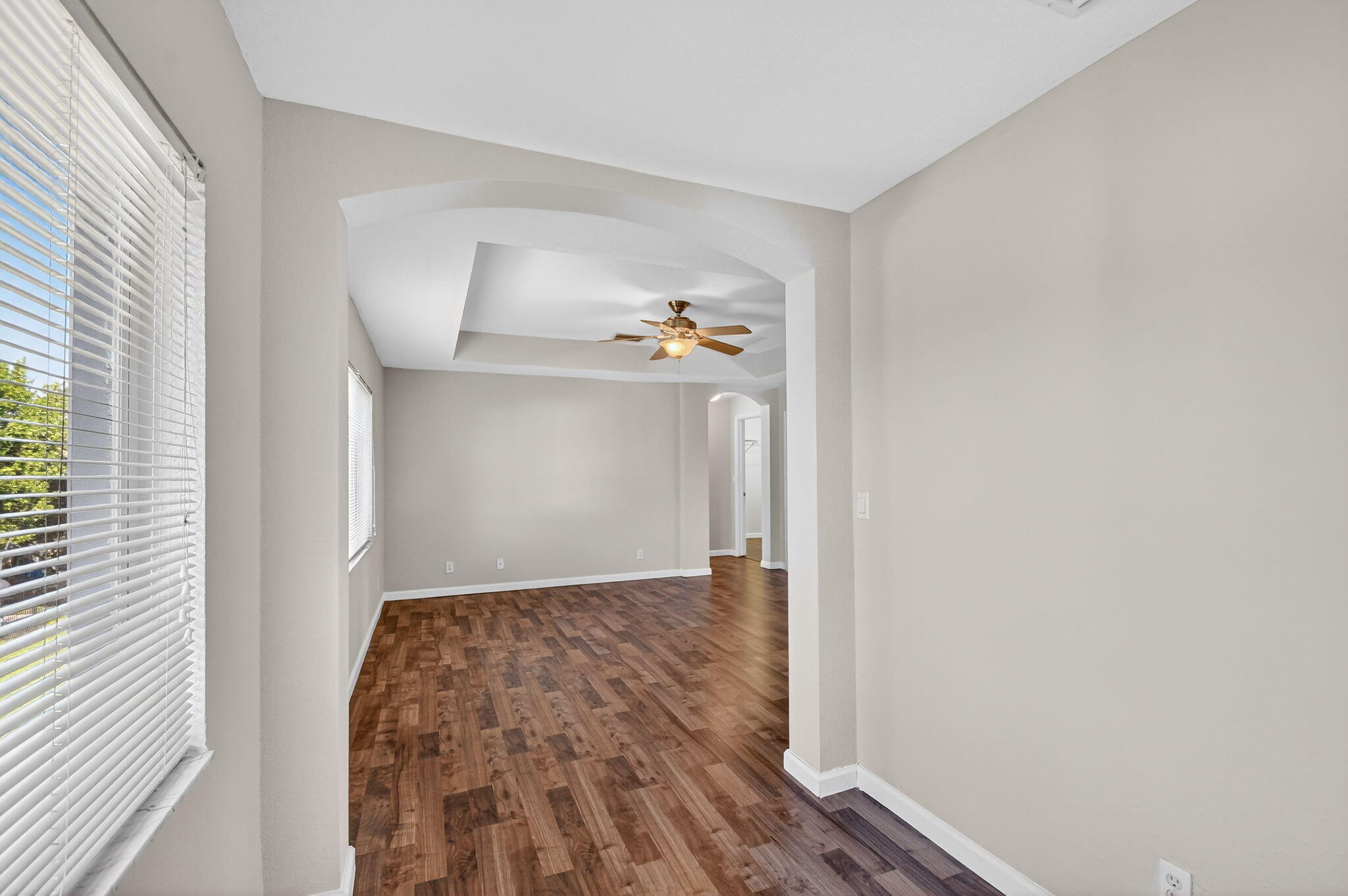 THOUSAND OAKS - Residential