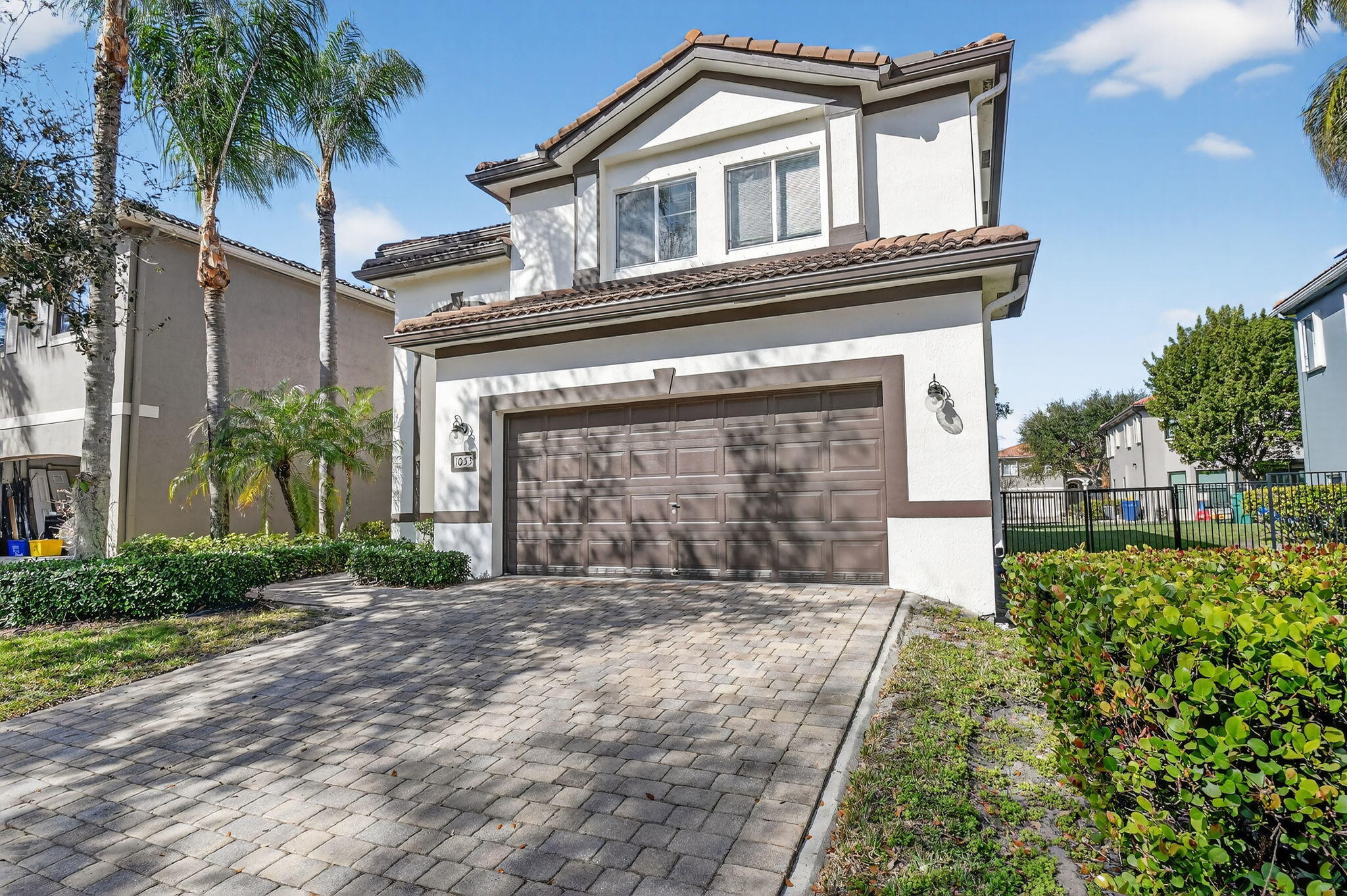 THOUSAND OAKS - Residential