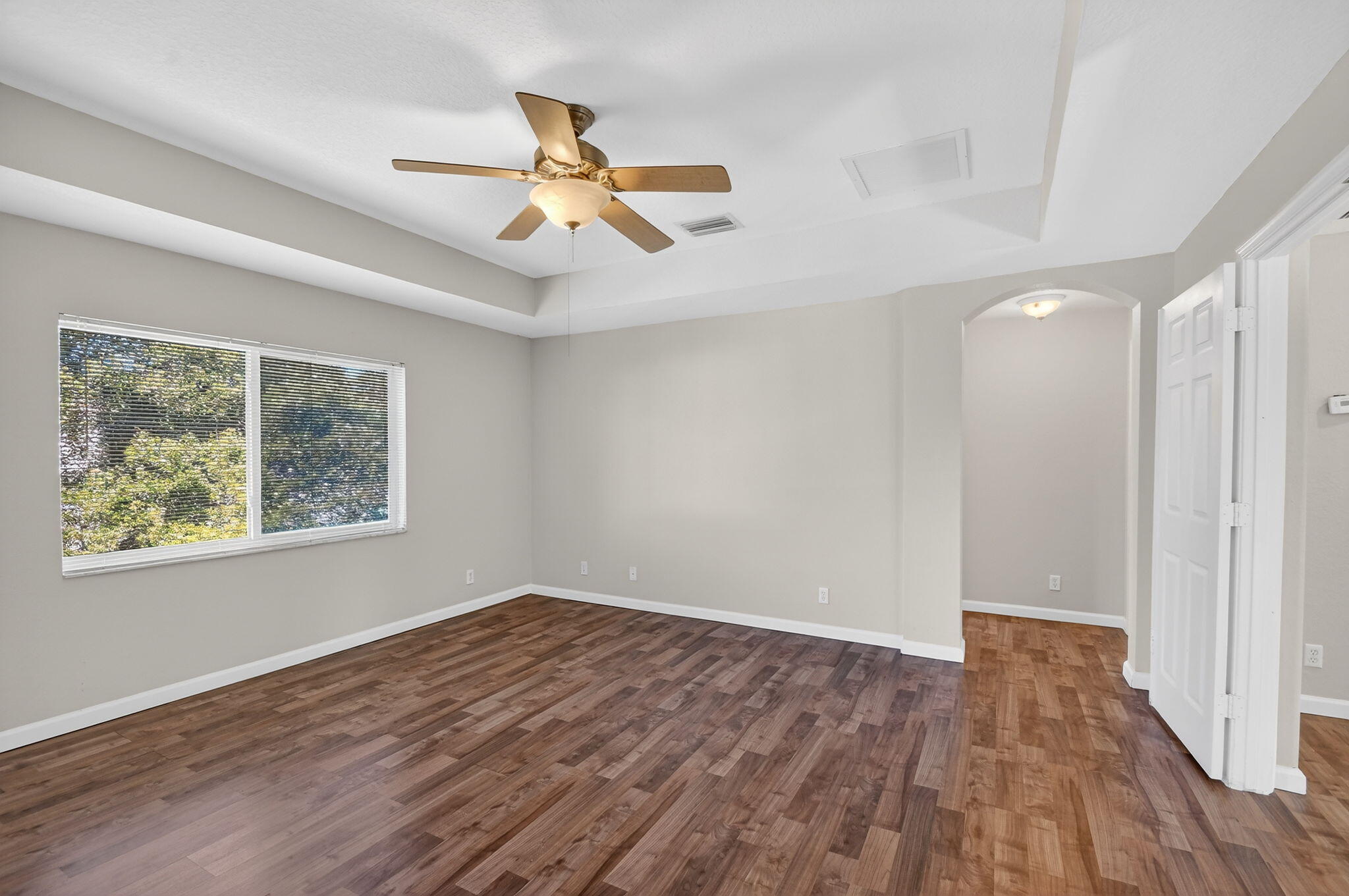 THOUSAND OAKS - Residential