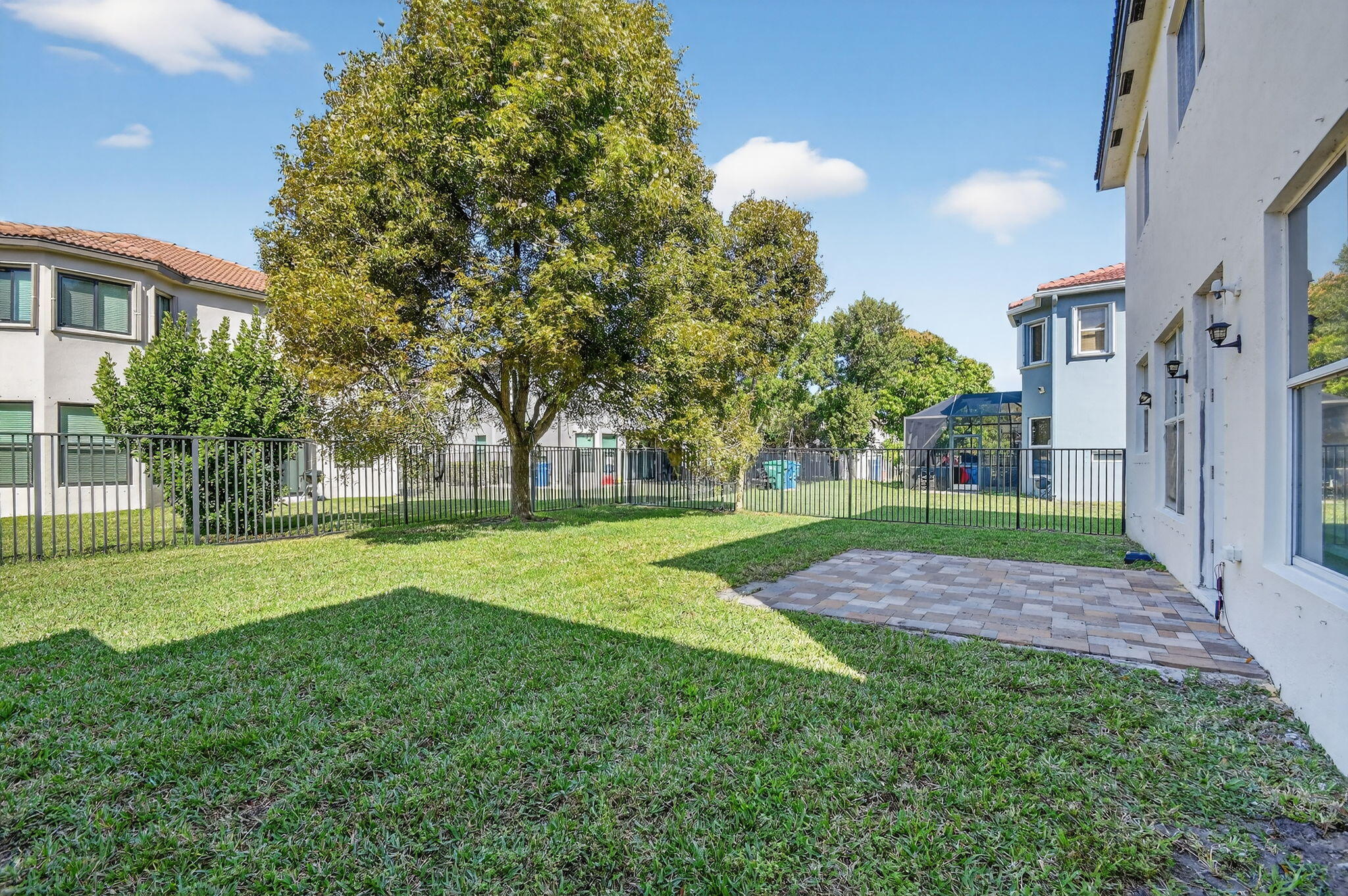 THOUSAND OAKS - Residential