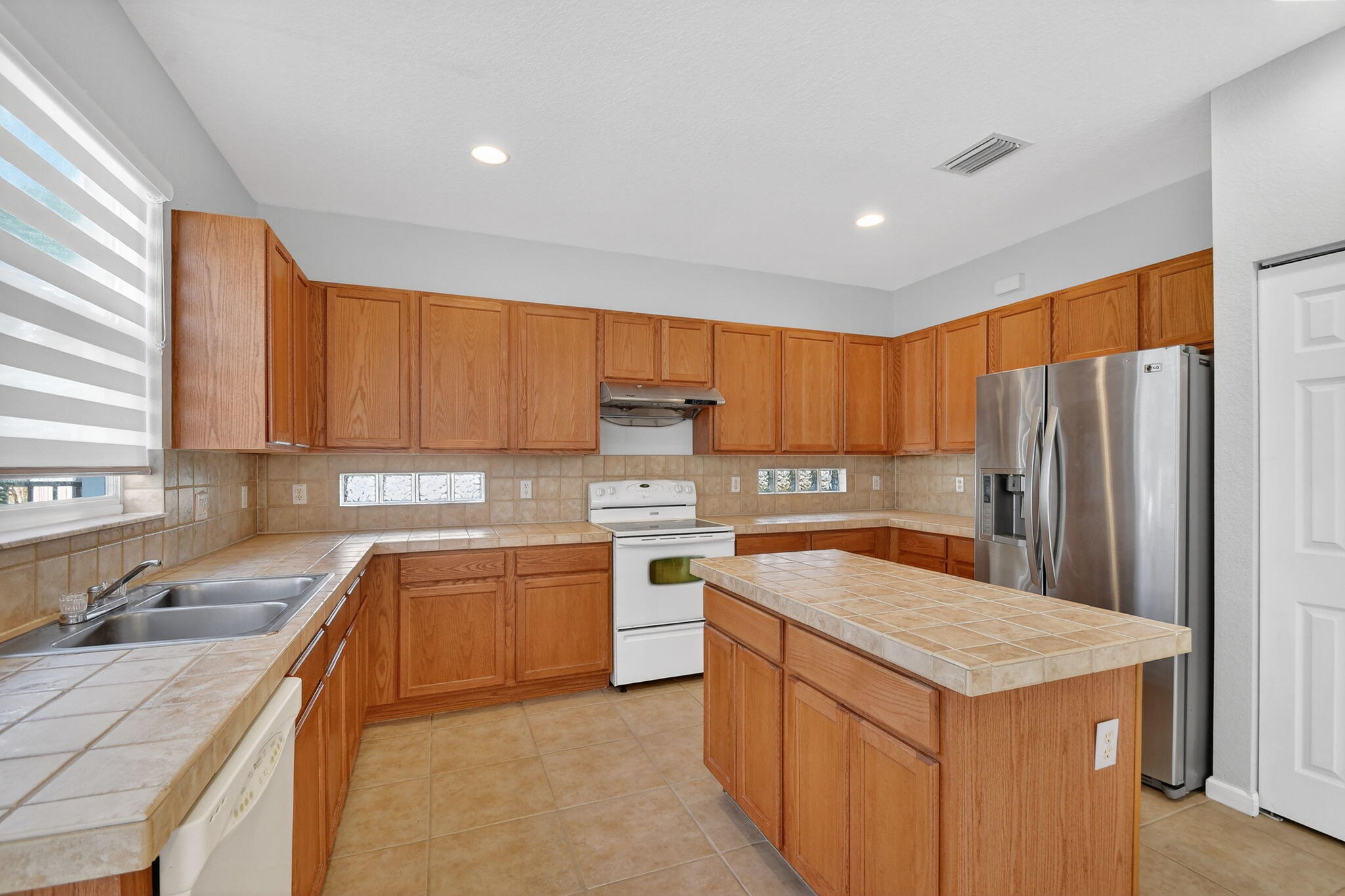 THOUSAND OAKS - Residential