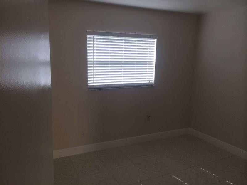 Courts at Oakland Park - Residential