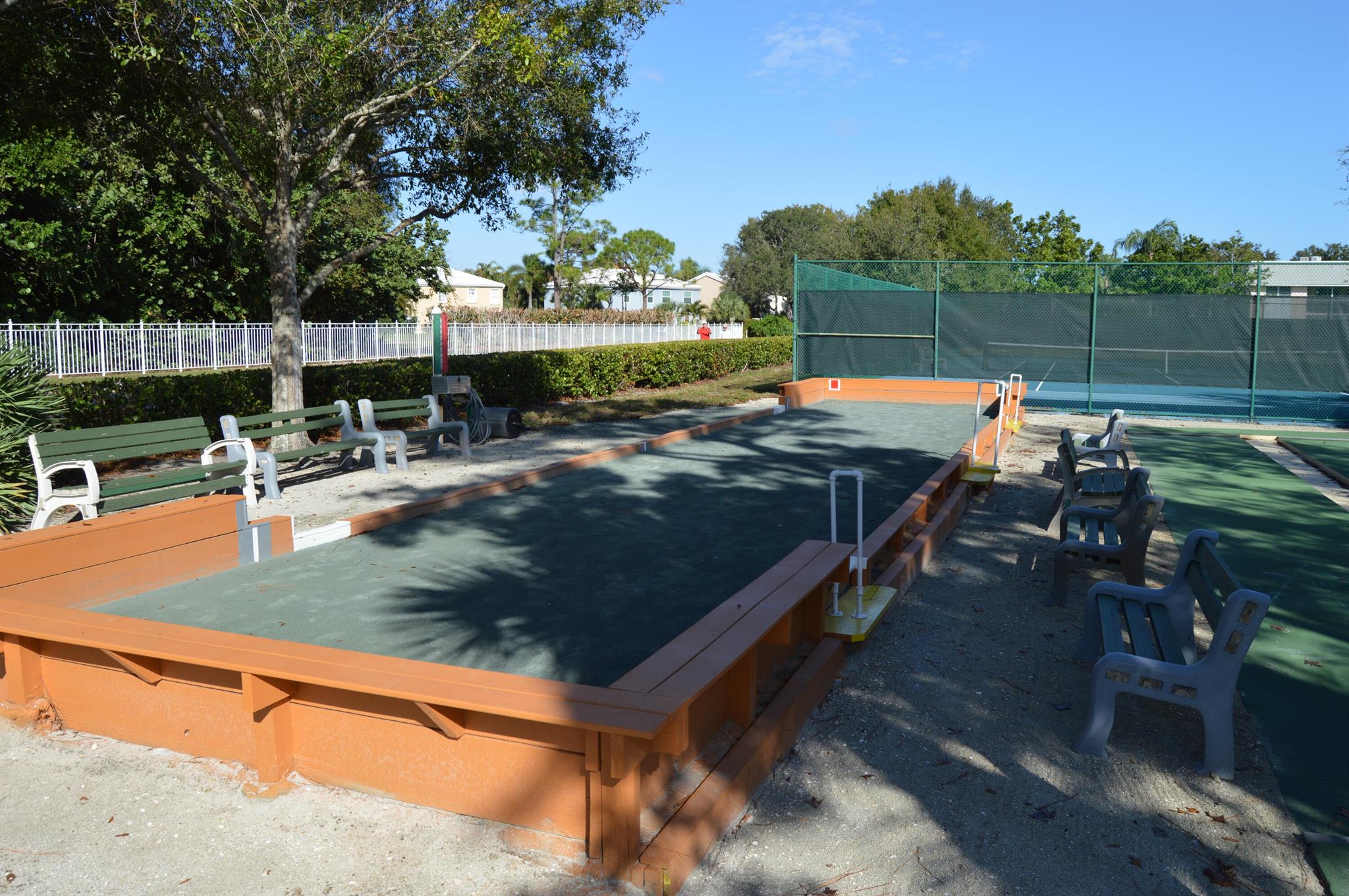 THE LITTLE CLUB CONDO - Residential