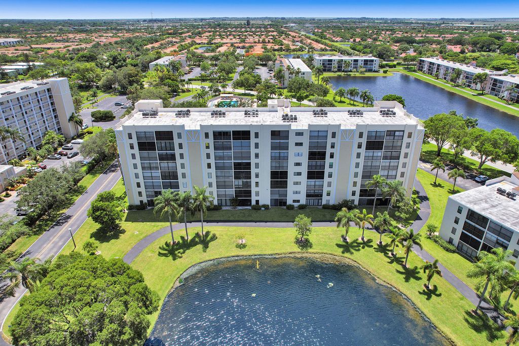 Photo of 7310 Ashford Place #205, Delray Beach, FL 33446 (MLS # R10805195)