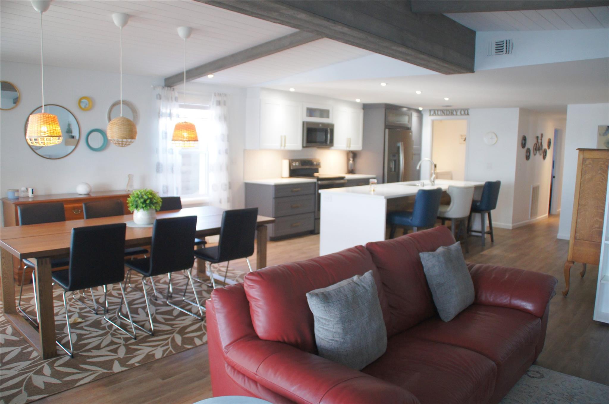 Ravenswood Estates & Mari - Residential