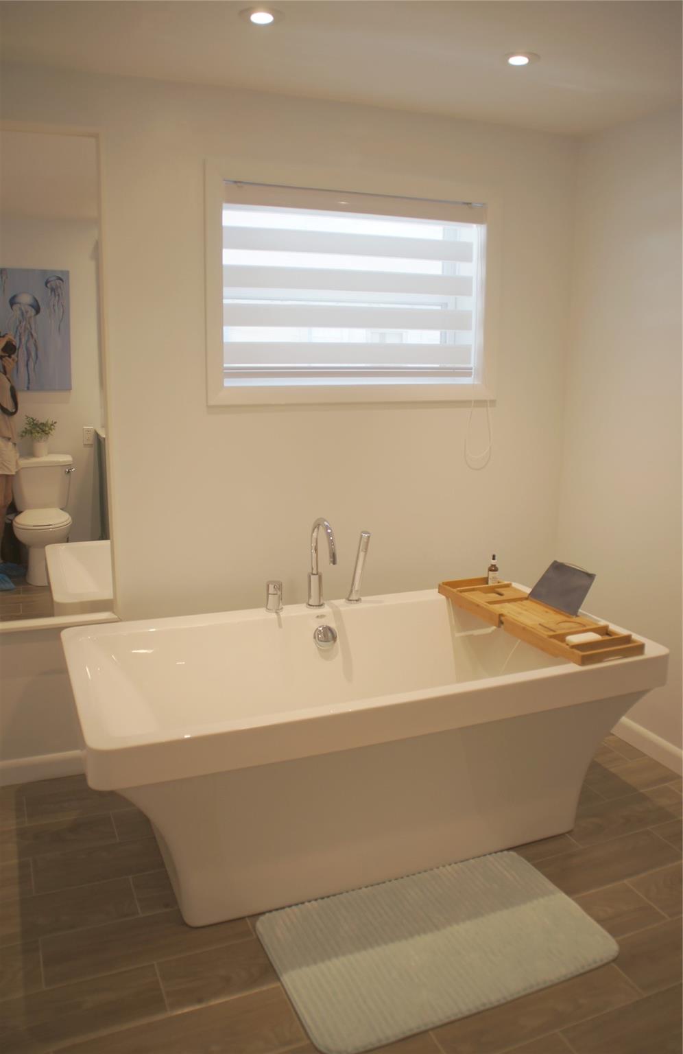 Ravenswood Estates & Mari - Residential