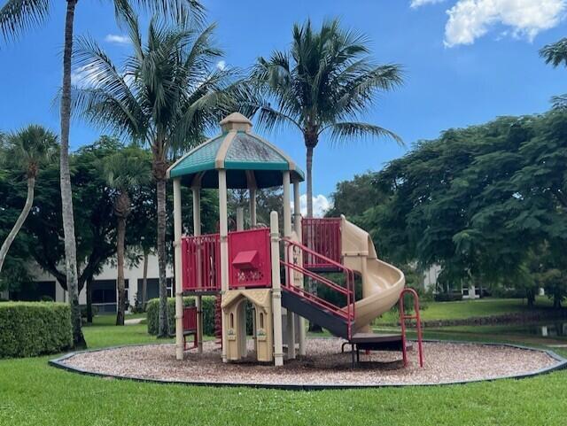 PALMBROOKE TOWNHOMES - Residential Lease