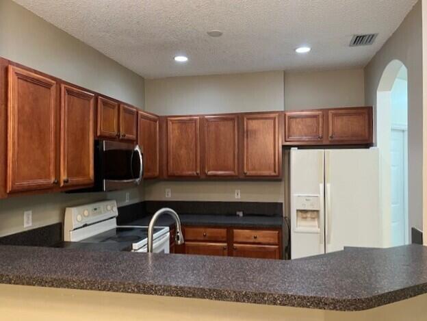 PALMBROOKE TOWNHOMES - Residential Lease