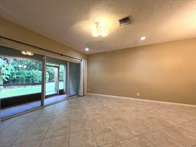 PALMBROOKE TOWNHOMES - Residential Lease