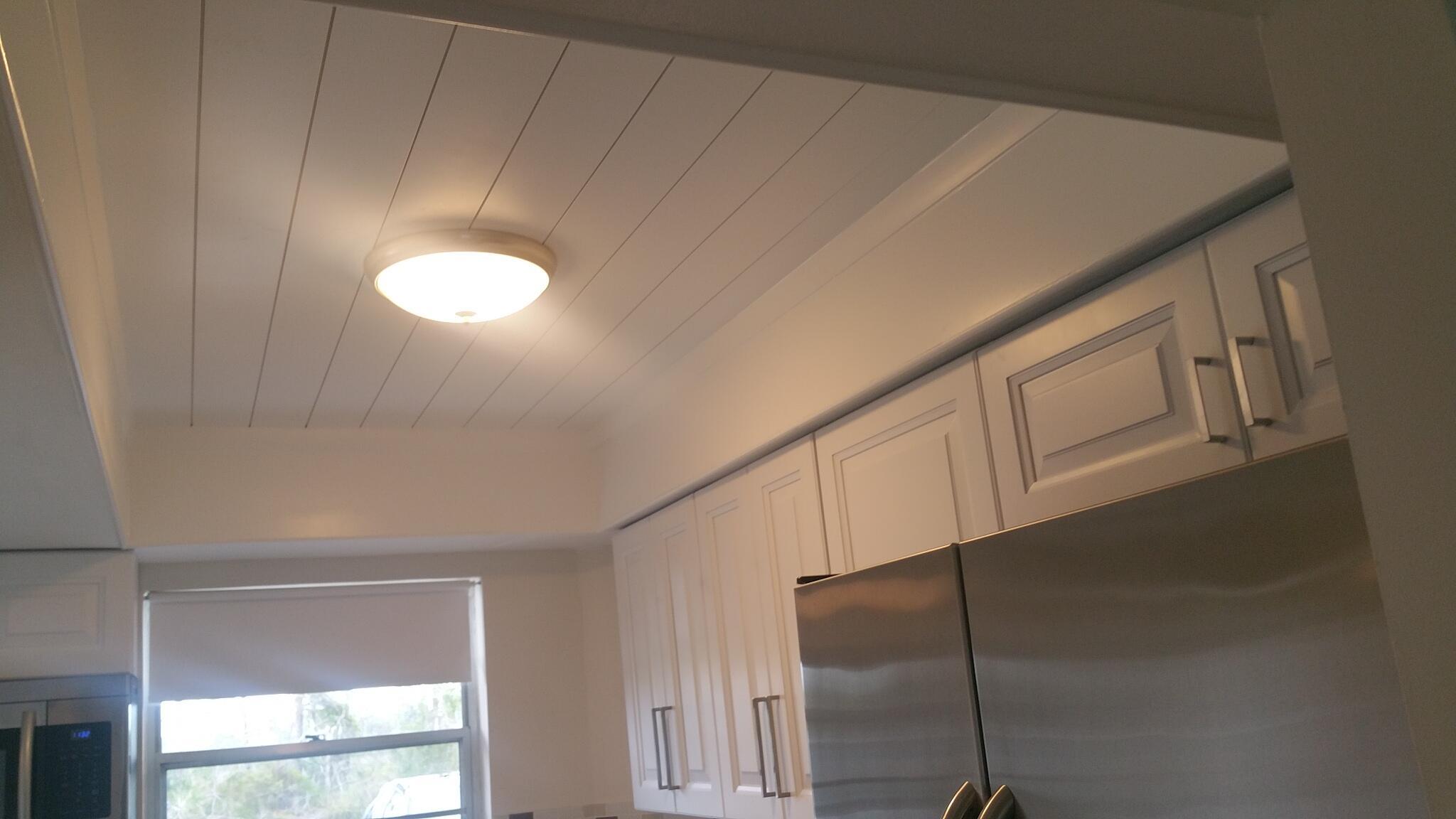 THE LITTLE CLUB CONDO - Residential Lease