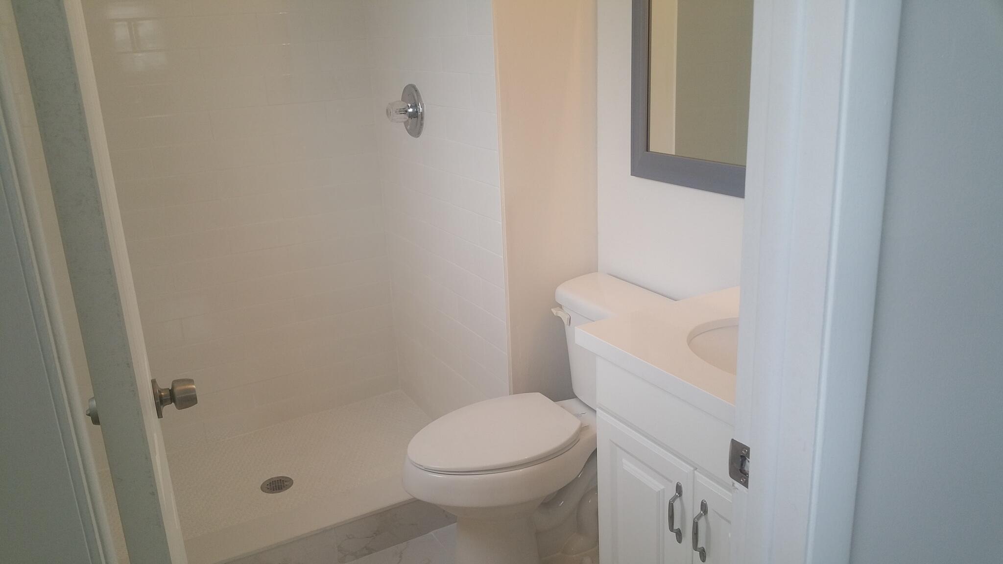 THE LITTLE CLUB CONDO - Residential Lease