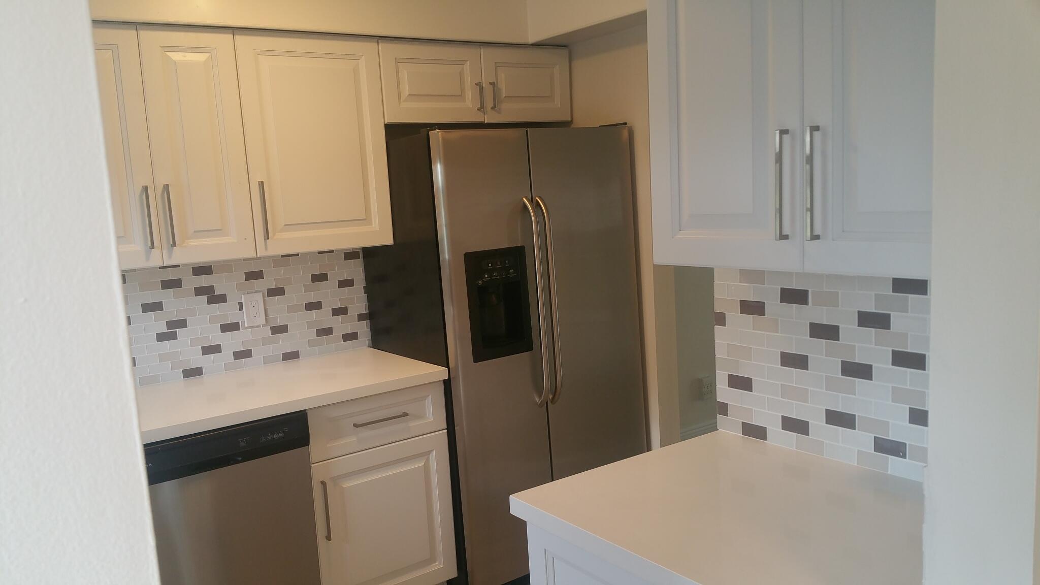 THE LITTLE CLUB CONDO - Residential Lease