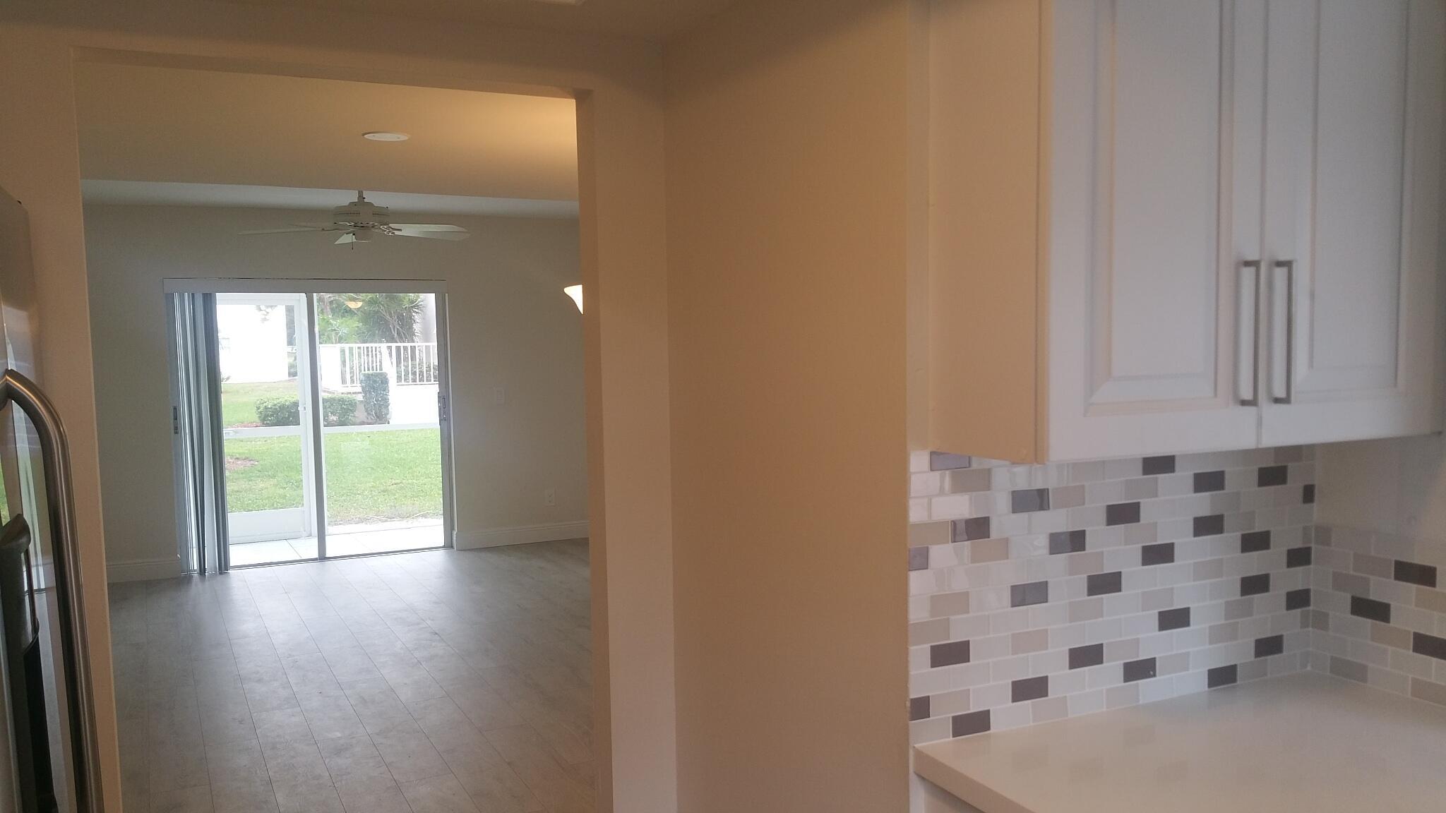 THE LITTLE CLUB CONDO - Residential Lease