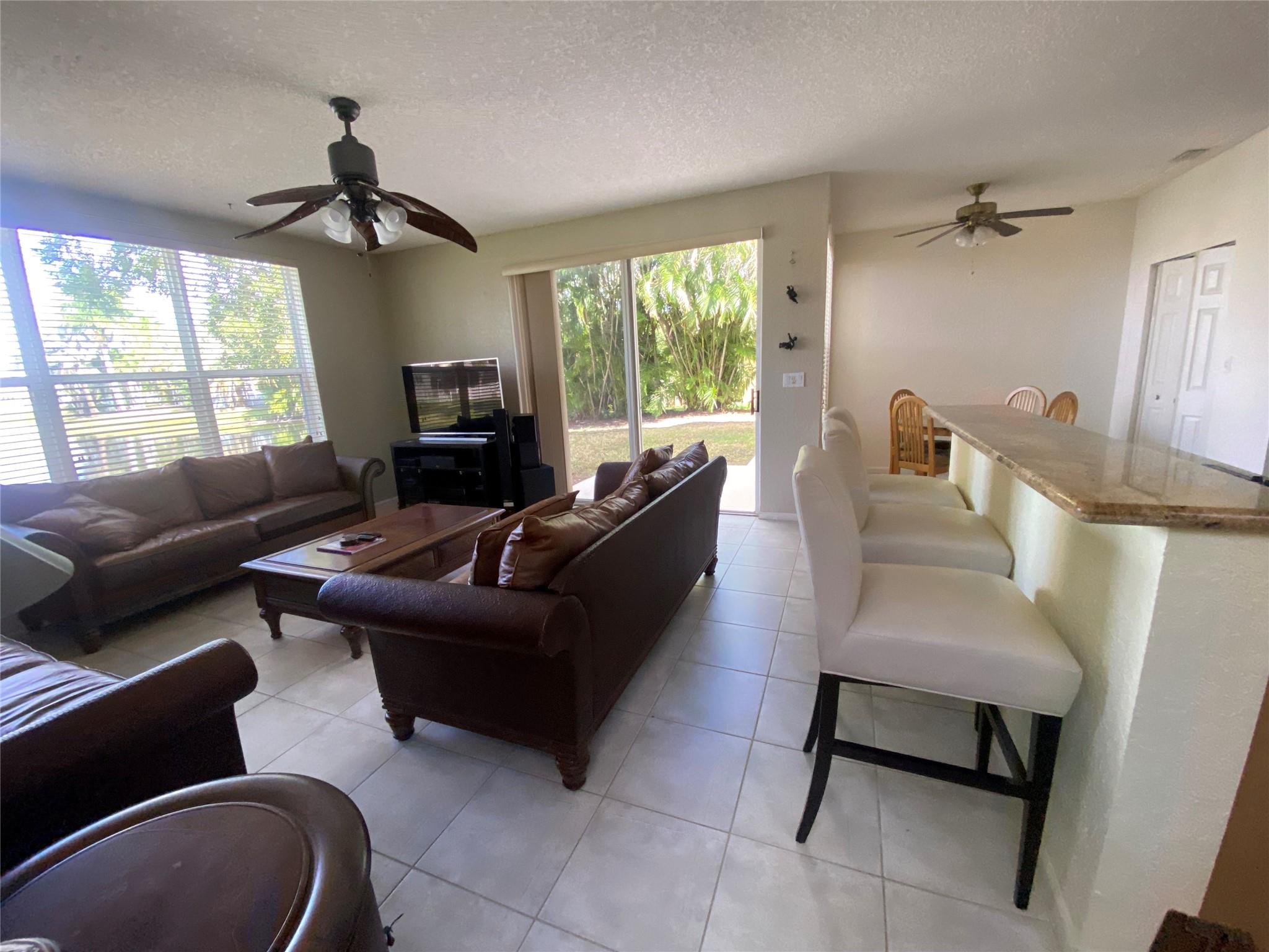 INDIGO LAKES - Residential