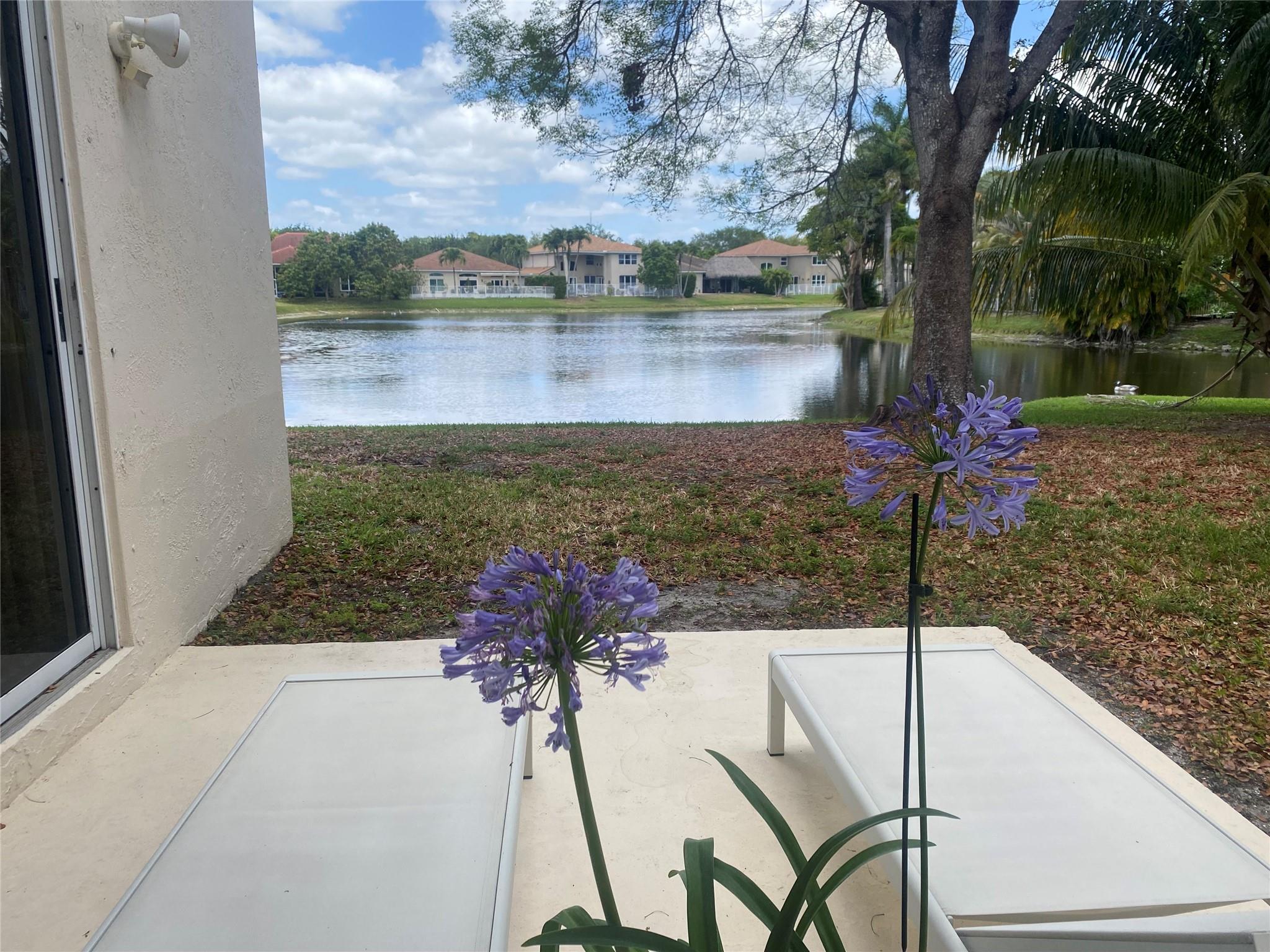 INDIGO LAKES - Residential