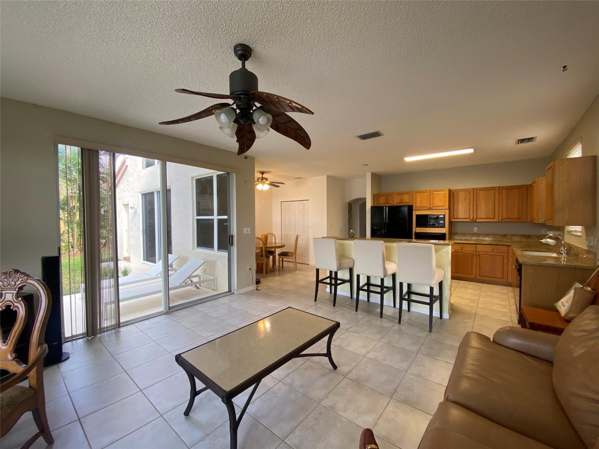 INDIGO LAKES - Residential