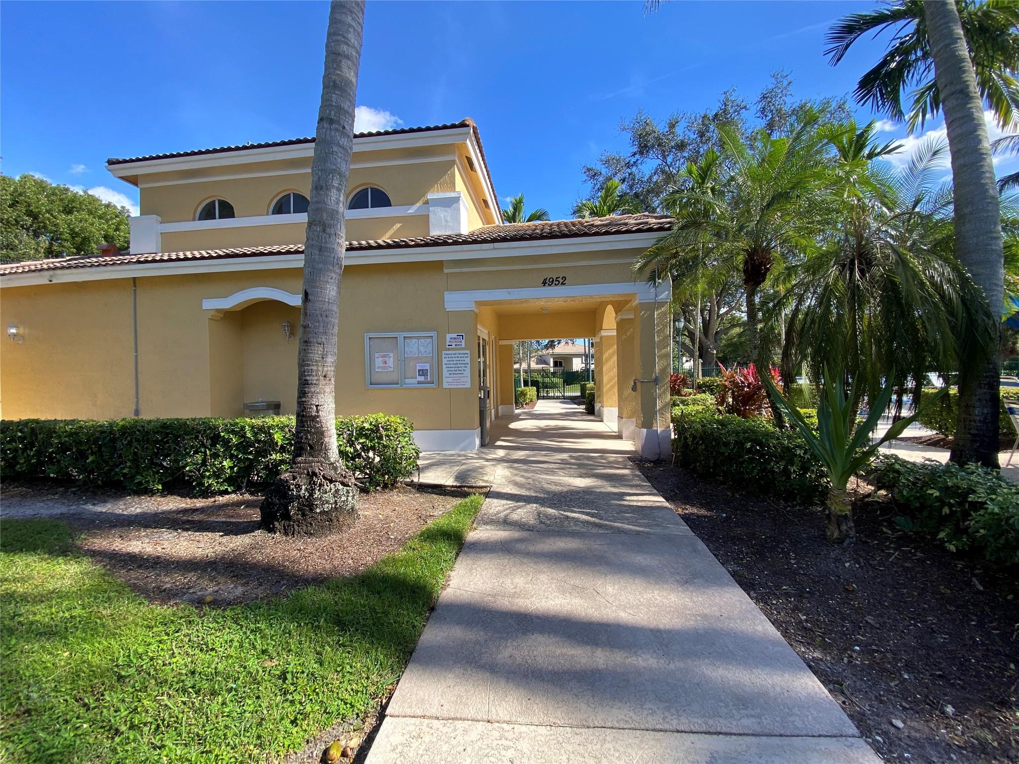 INDIGO LAKES - Residential