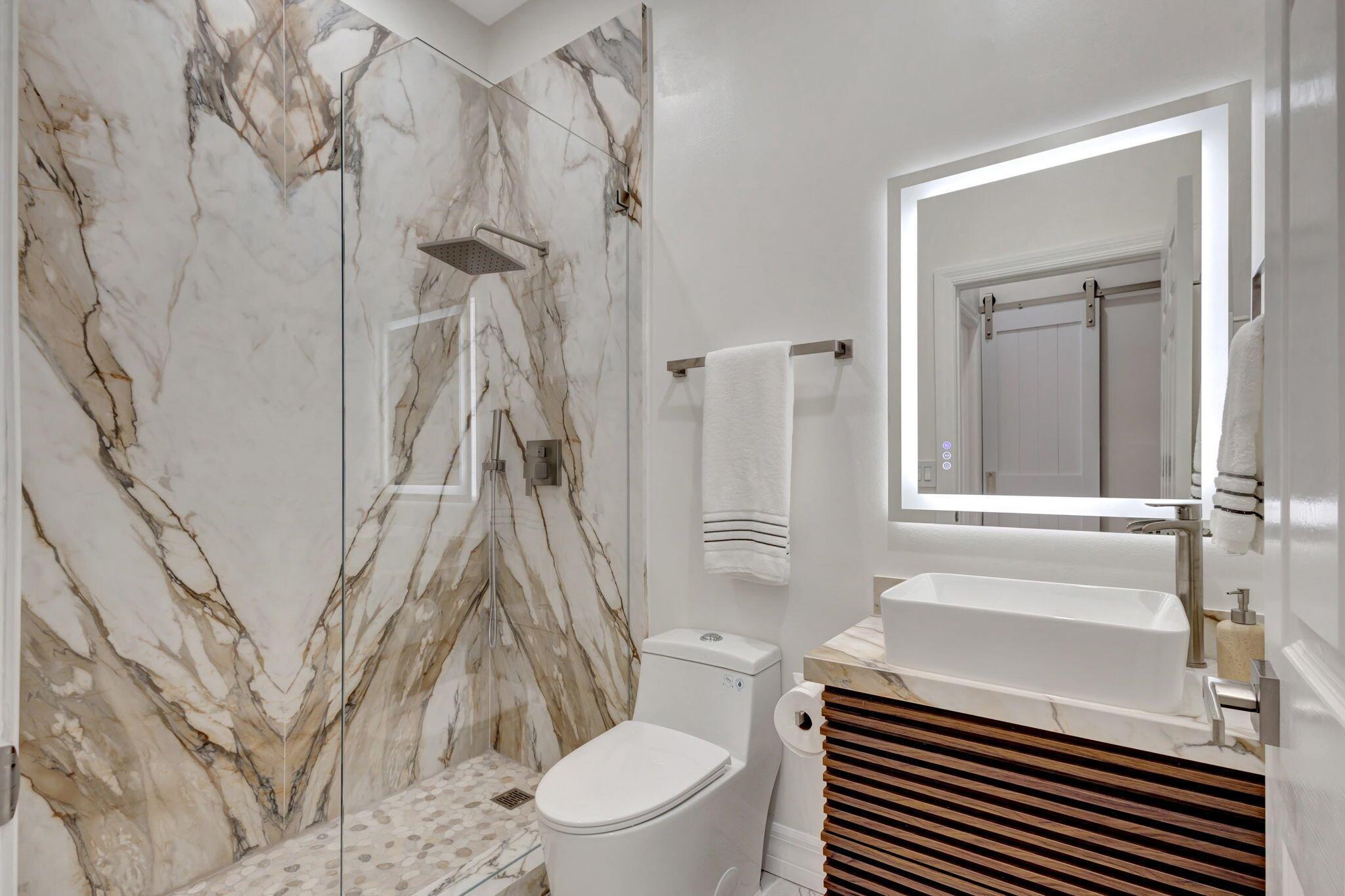 ABERDEEN 18 - Residential Lease