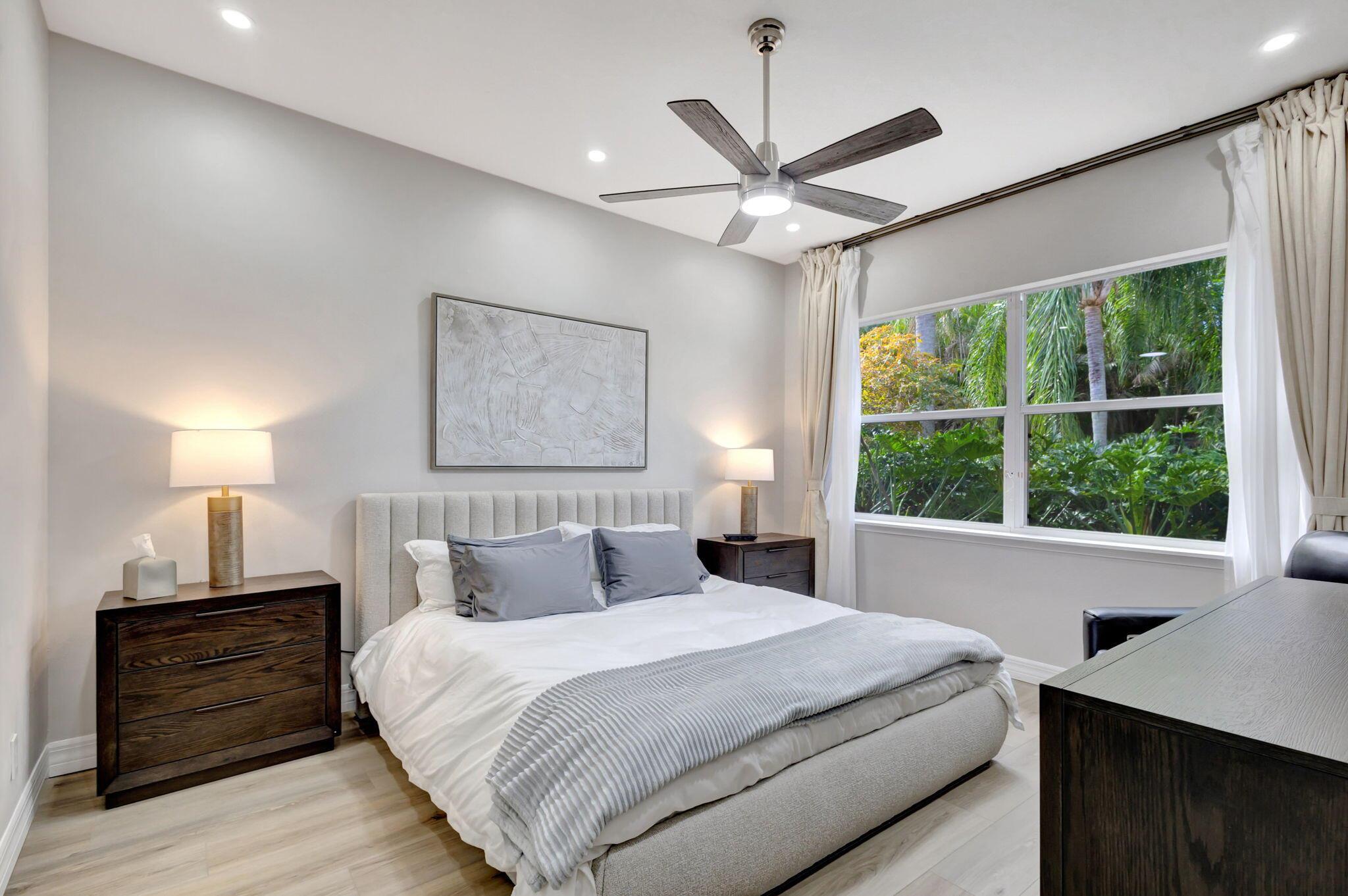 ABERDEEN 18 - Residential Lease