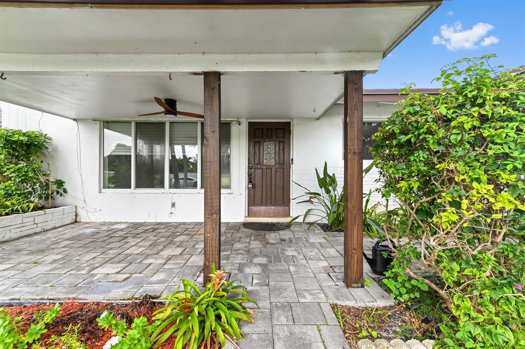 Photo of 999 NW 3rd Avenue, Boca Raton, FL 33432 (MLS # R11122844)