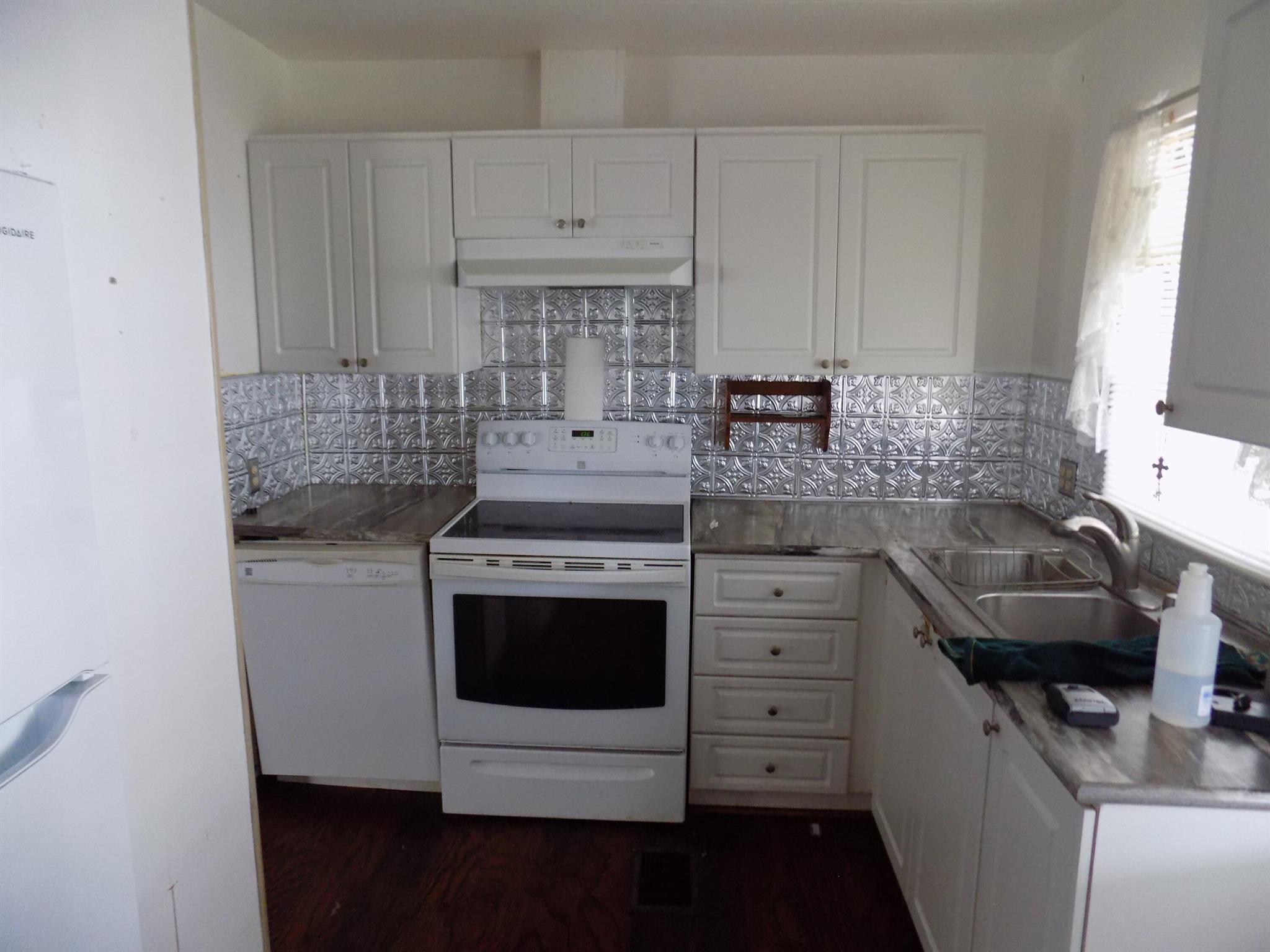 JAMAICA BAY MOBILE HOME C - Residential