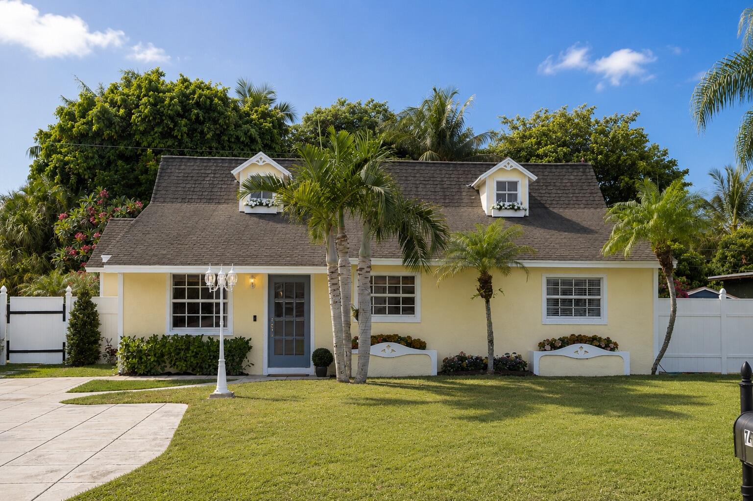 PALM BEACH FARMS CO 3 - Residential