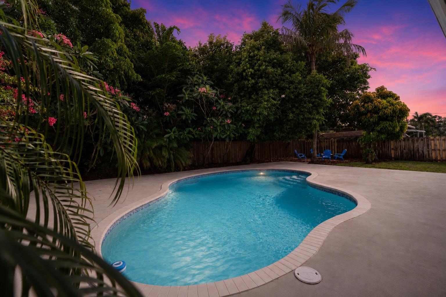 7416 Overlook Drive, Lake Worth, FL, 33467/$635,000 1 7416 Overlook Drive