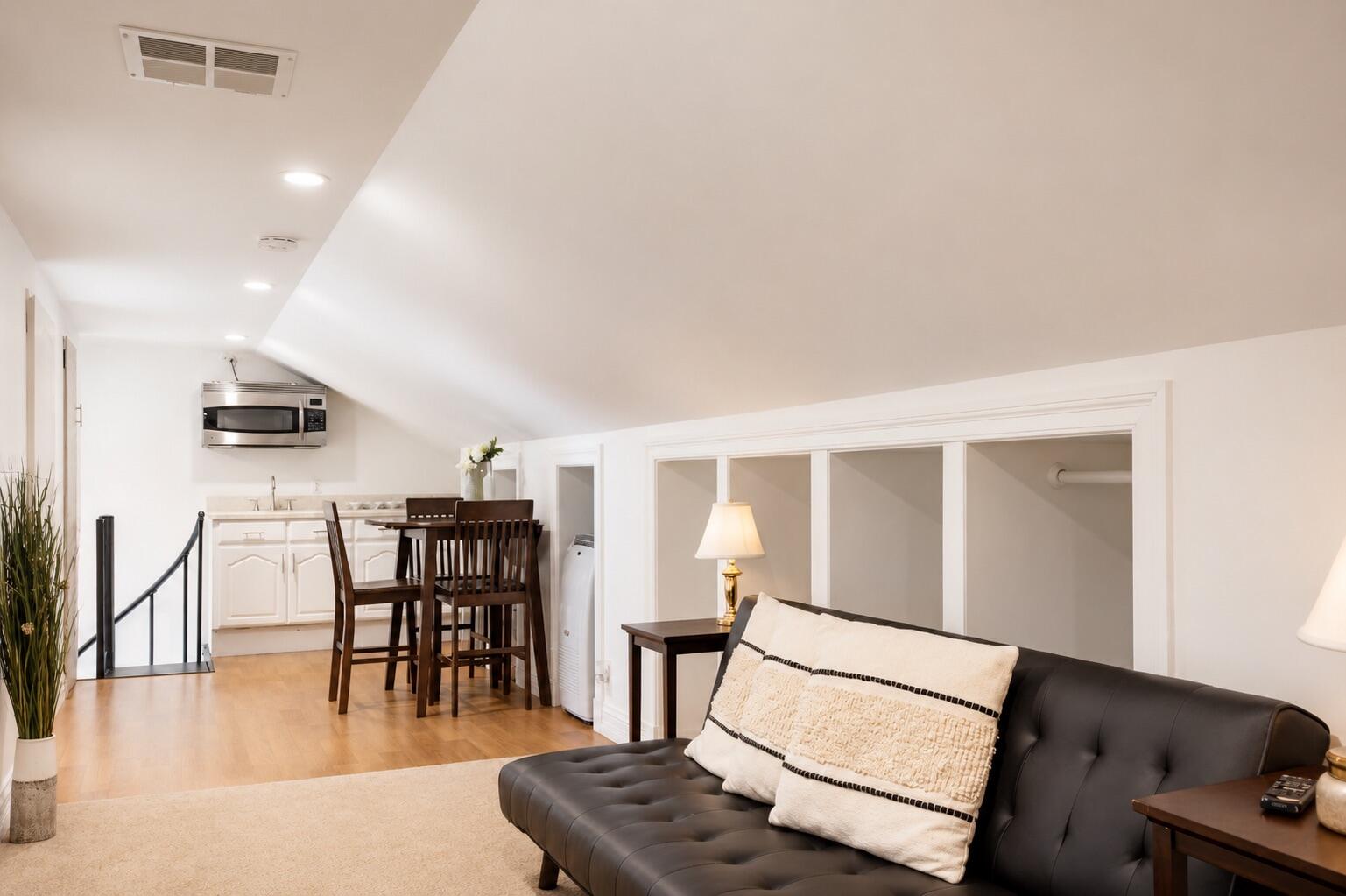 PALM BEACH FARMS CO 3 - Residential