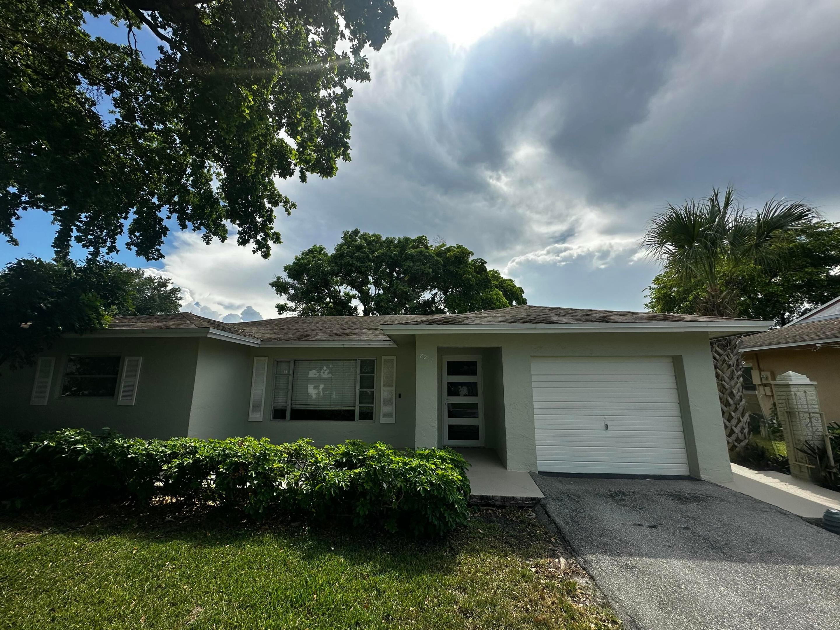 8211 NW 91st Avenue, Tamarac FL 33321