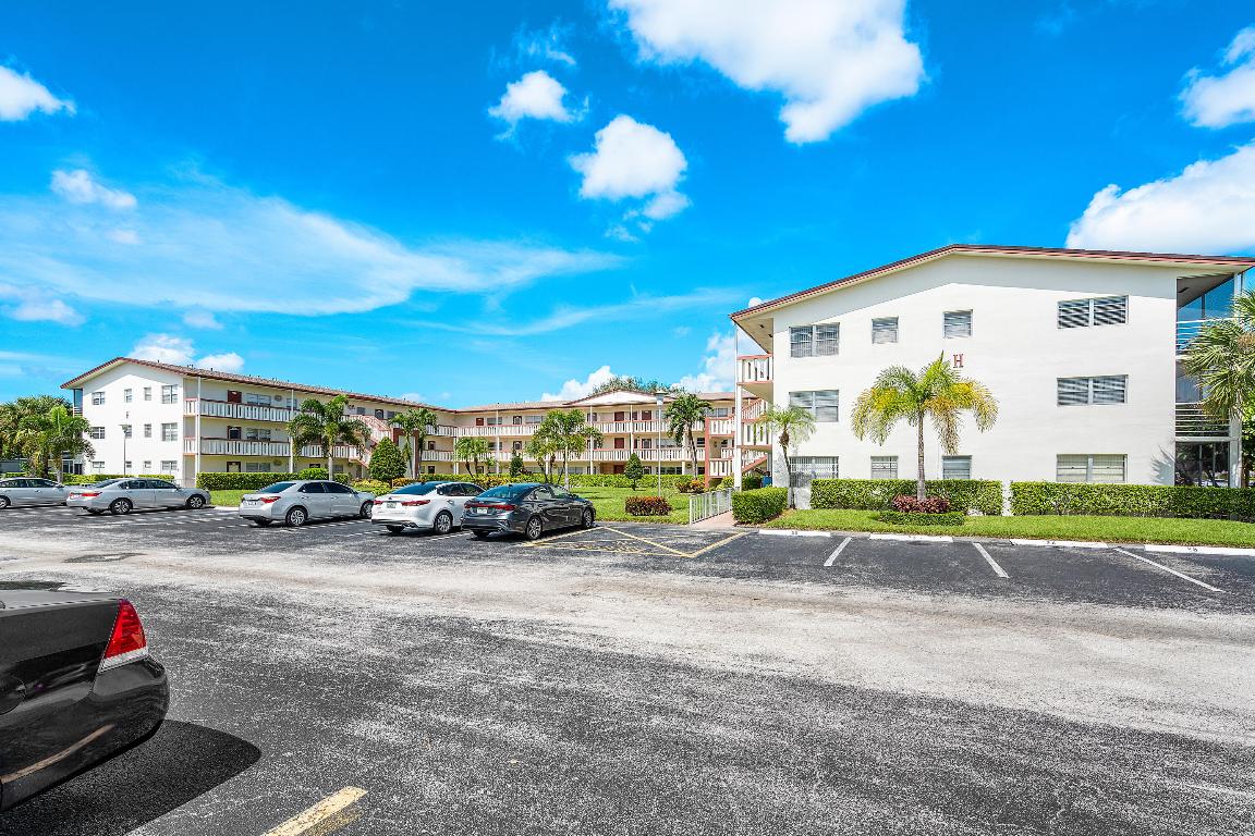 BRIGHTON AT CENTURY VILLAGE CONDO - Residential Lease