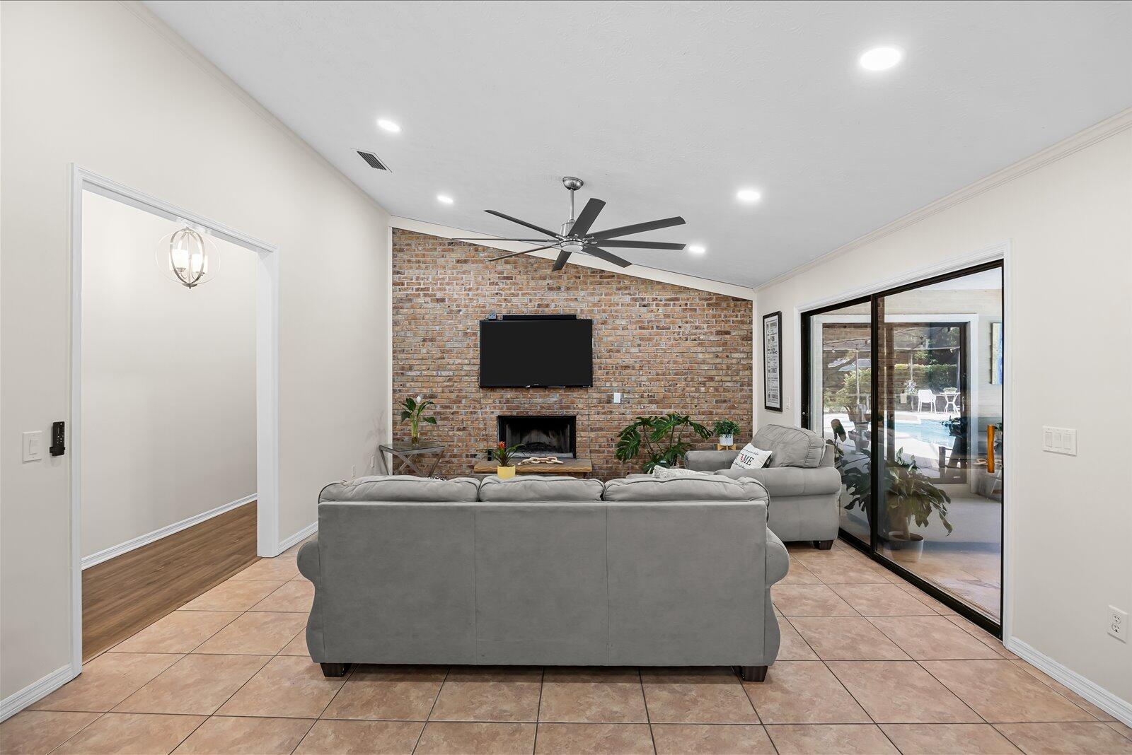 LOST TREE ESTATES - Residential