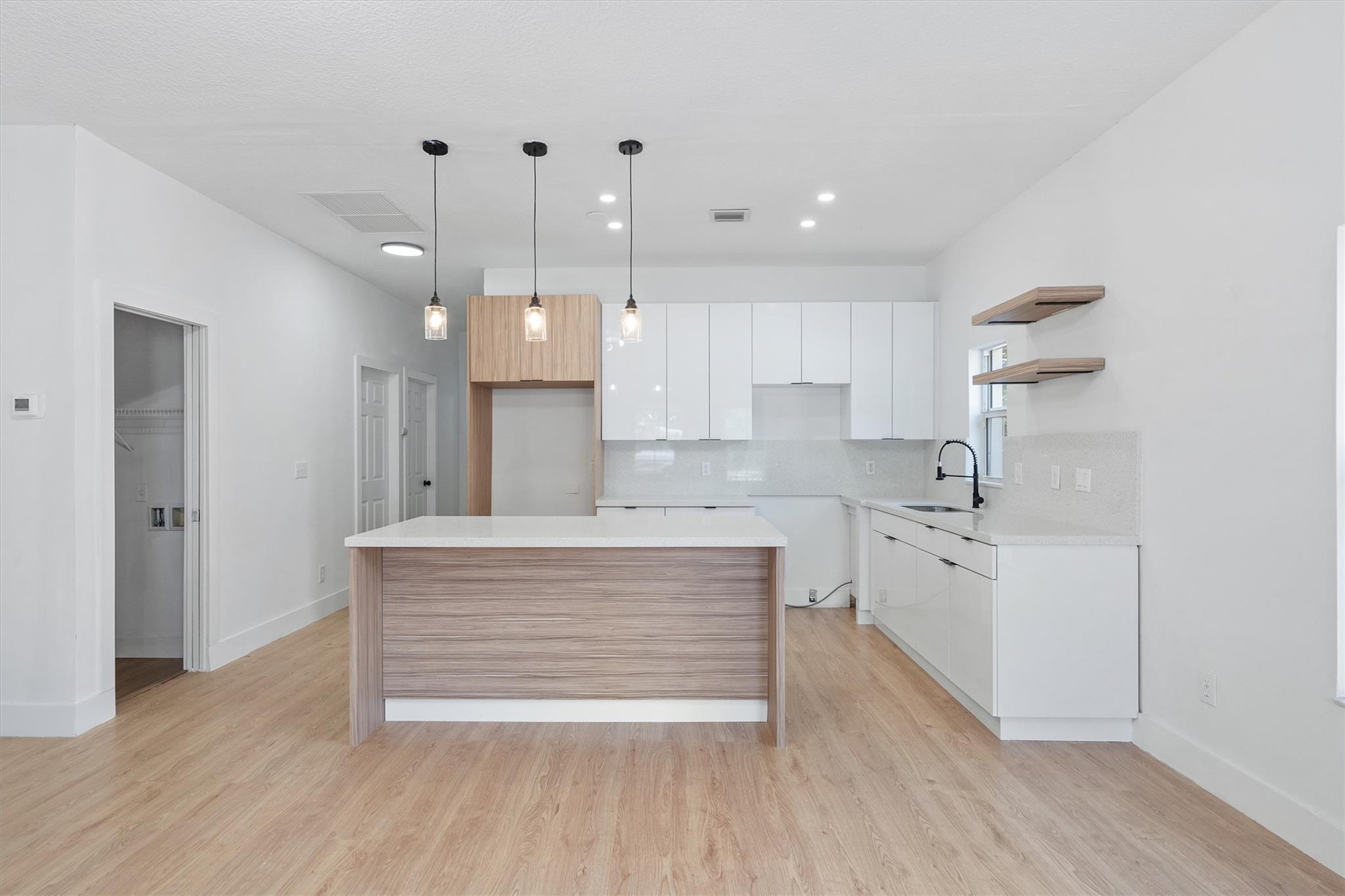 1016 14th St