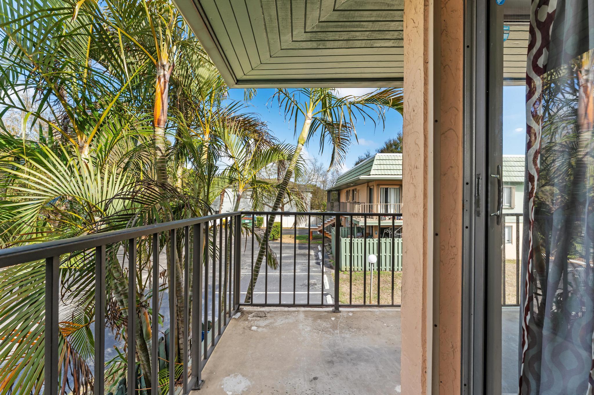 FAIRVIEW VILLAS CONDO - Residential