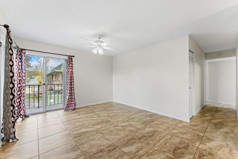 1840 Fairview Villas Drive 3 Palm Springs FL 33406