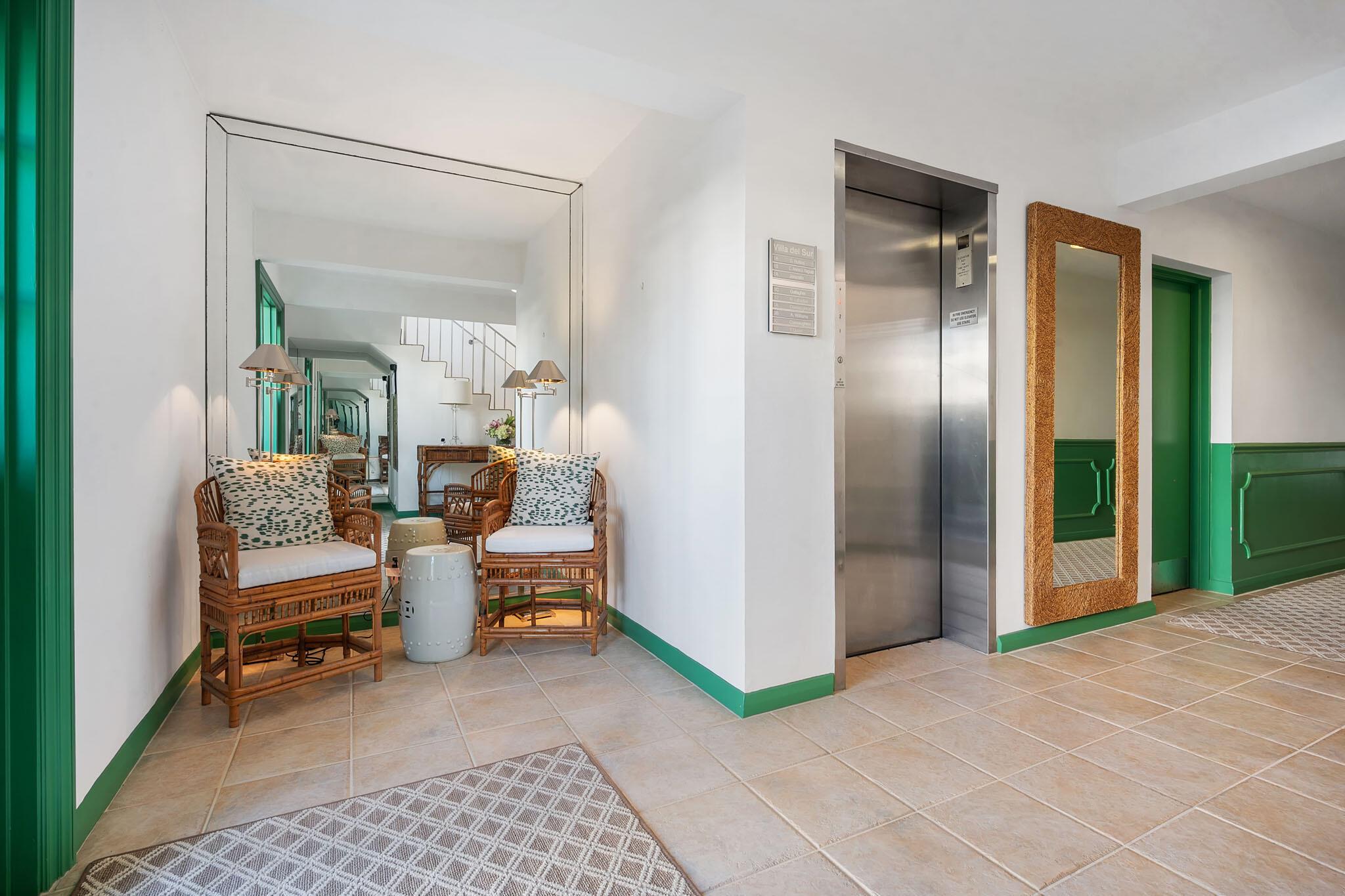 VILLA DEL SUR APTS CONDO - Residential